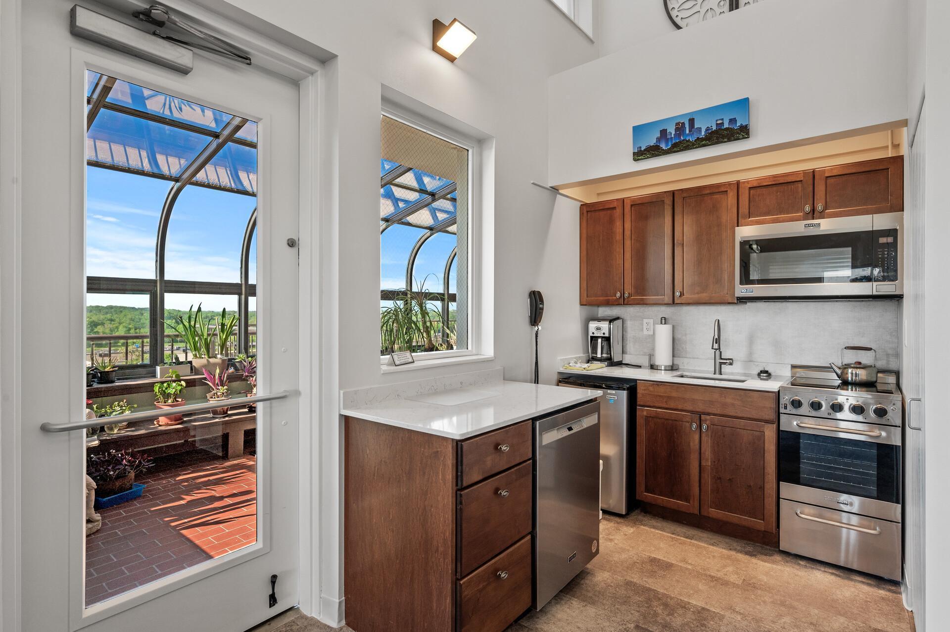 Homes for sale in Golden Valley, MN | 7600 Golden Valley Rd #411, Golden Valley, MN 55427 | MLS# 7017998