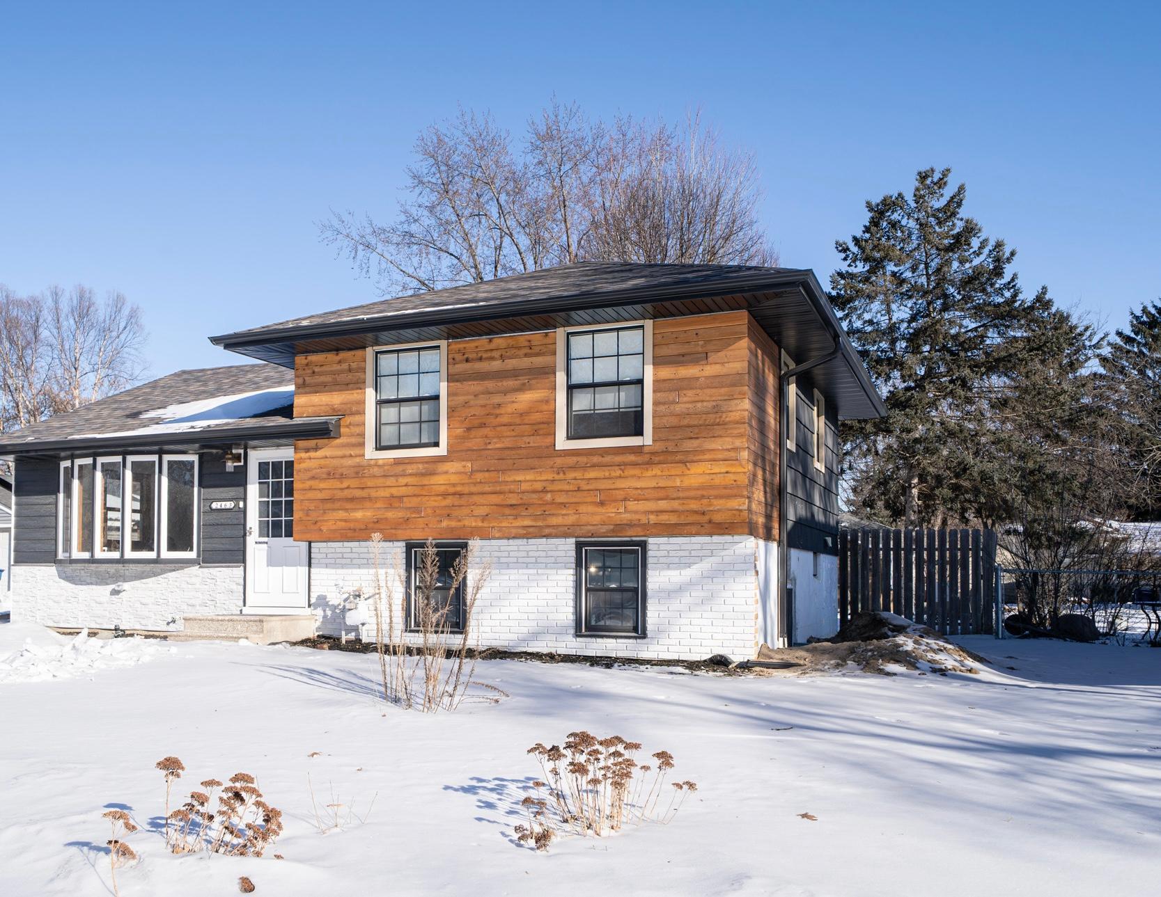 Homes for sale in New Brighton, MN | 2463 Silver Lake Rd Nw, New Brighton, MN 55112 | MLS# 7018080