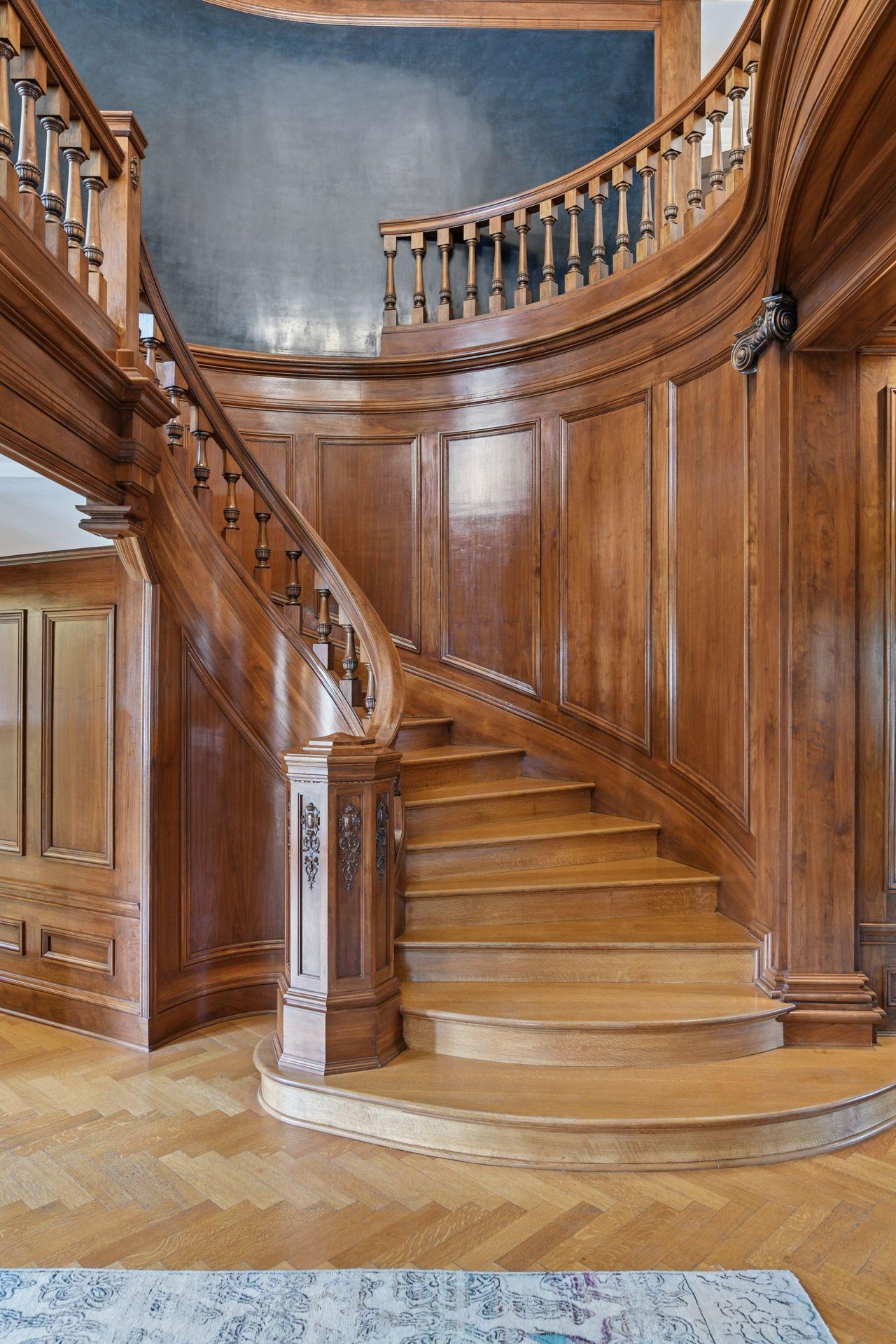 Homes for sale in Minneapolis, MN | 2218 Lake Of The Isles Pkwy W, Minneapolis, MN 55405 | MLS# 7018541