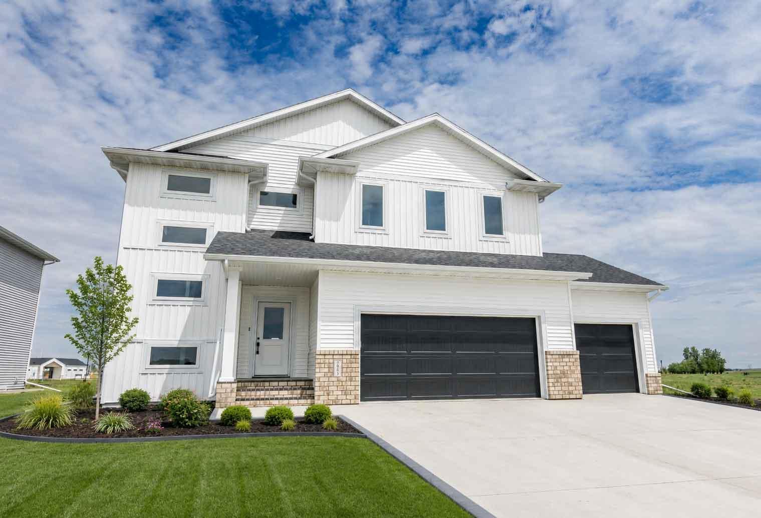 1st image of 6863 Sun Valley Blvd, Horace, ND 58047 | MLS# 7018611
