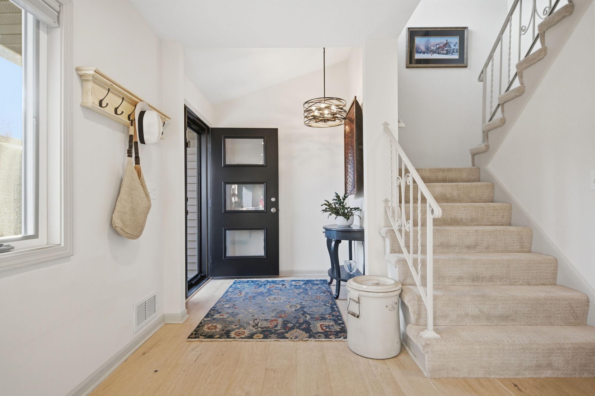 Homes for sale in Roseville, MN | 2648 Mackubin St, Roseville, MN 55113 | MLS# 7018709