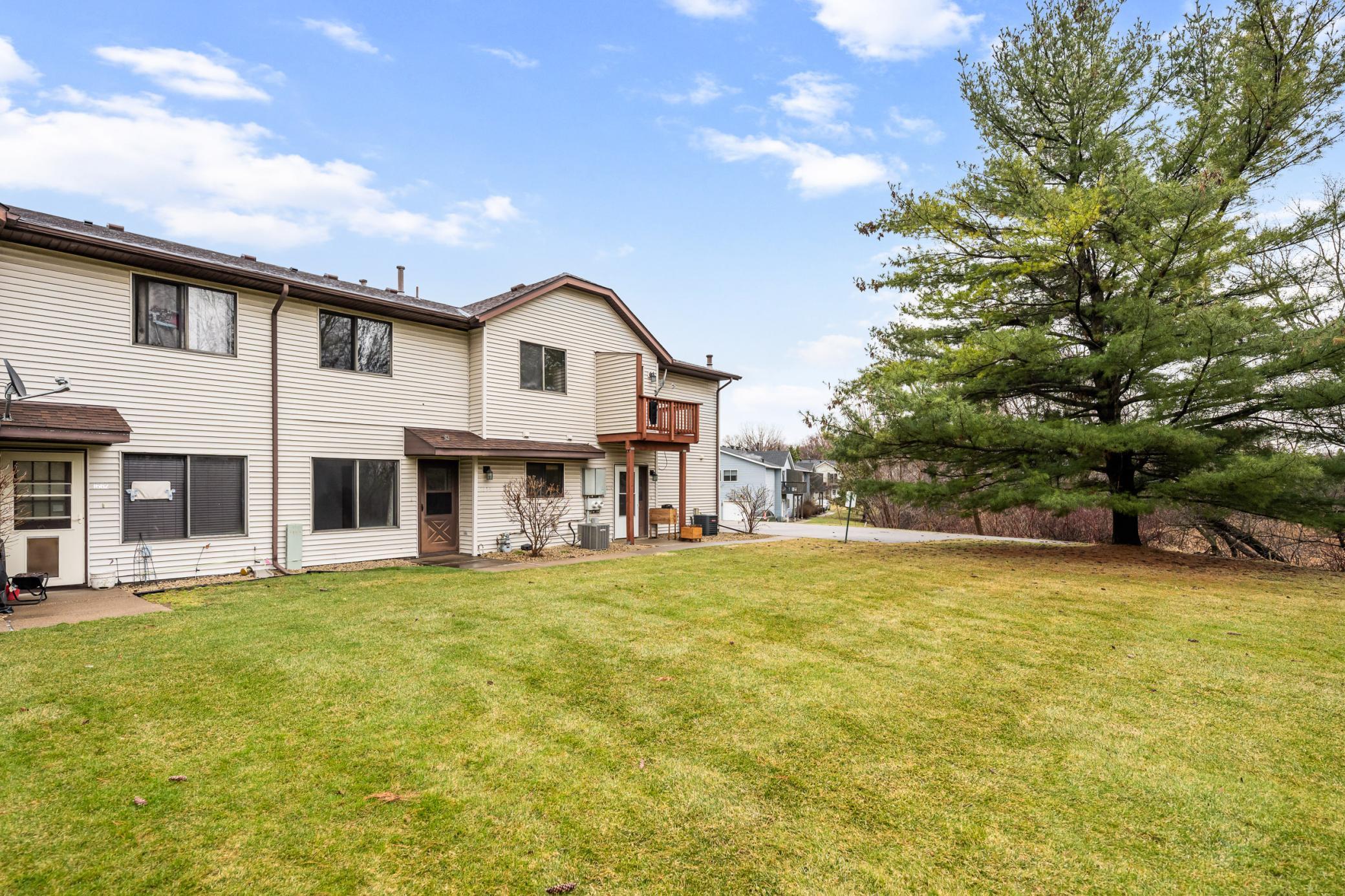 Homes for sale in Oakdale, MN | 1658 Helena Rd N, Oakdale, MN 55128 | MLS# 7019213