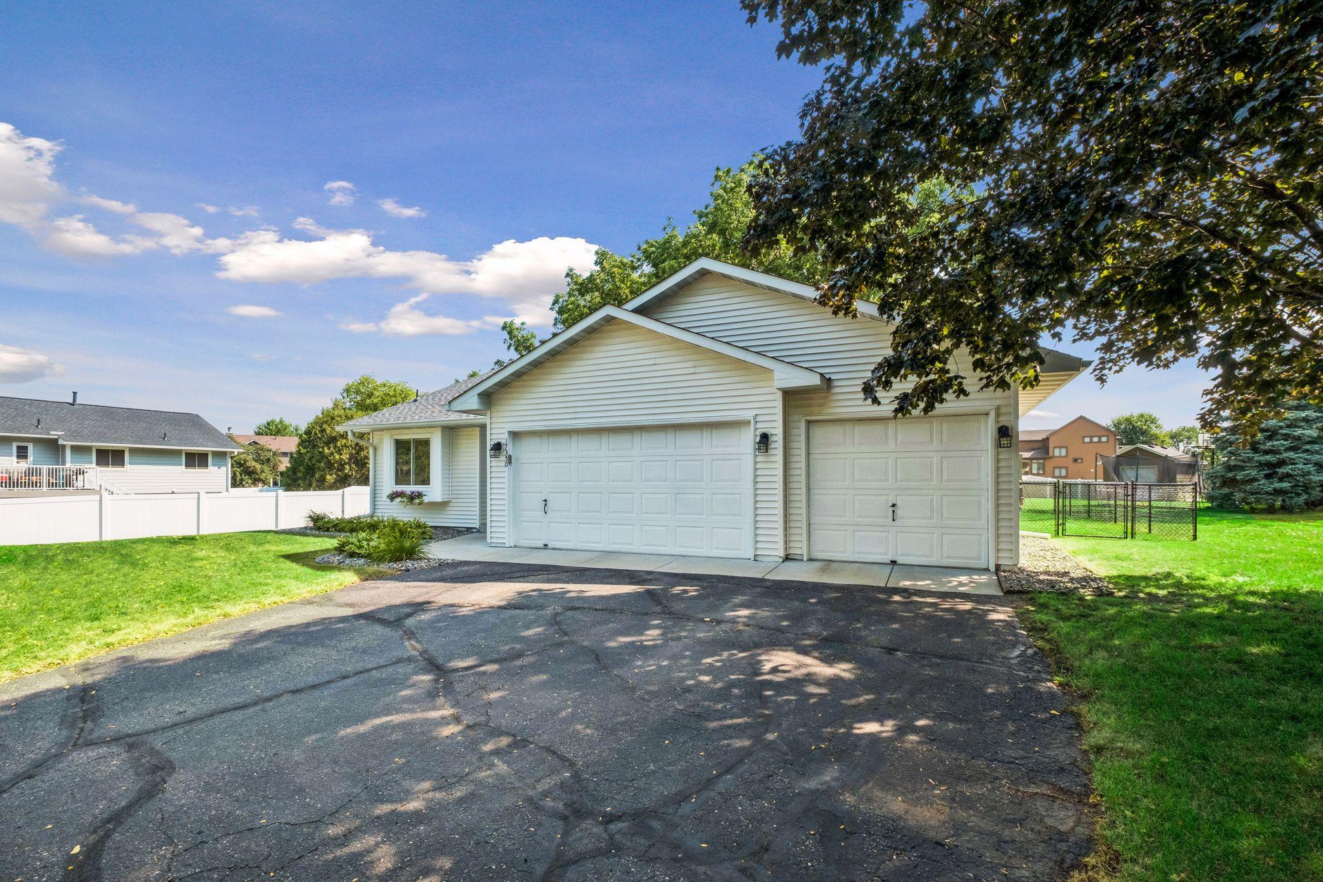 3rd image of 17350 Foliage Ave, Farmington, MN 55024 | MLS# 7020088