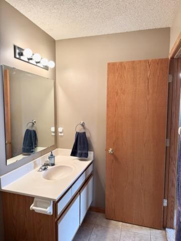 Homes for sale in Eden Prairie, MN | 13497 Carmody Dr, Eden Prairie, MN 55344 | MLS# 7020583