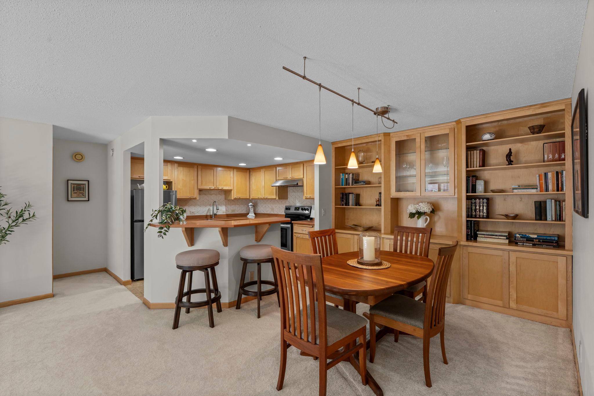 Homes for sale in Minneapolis, MN | 2885 Knox Ave S #605, Minneapolis, MN 55408 | MLS# 7020766