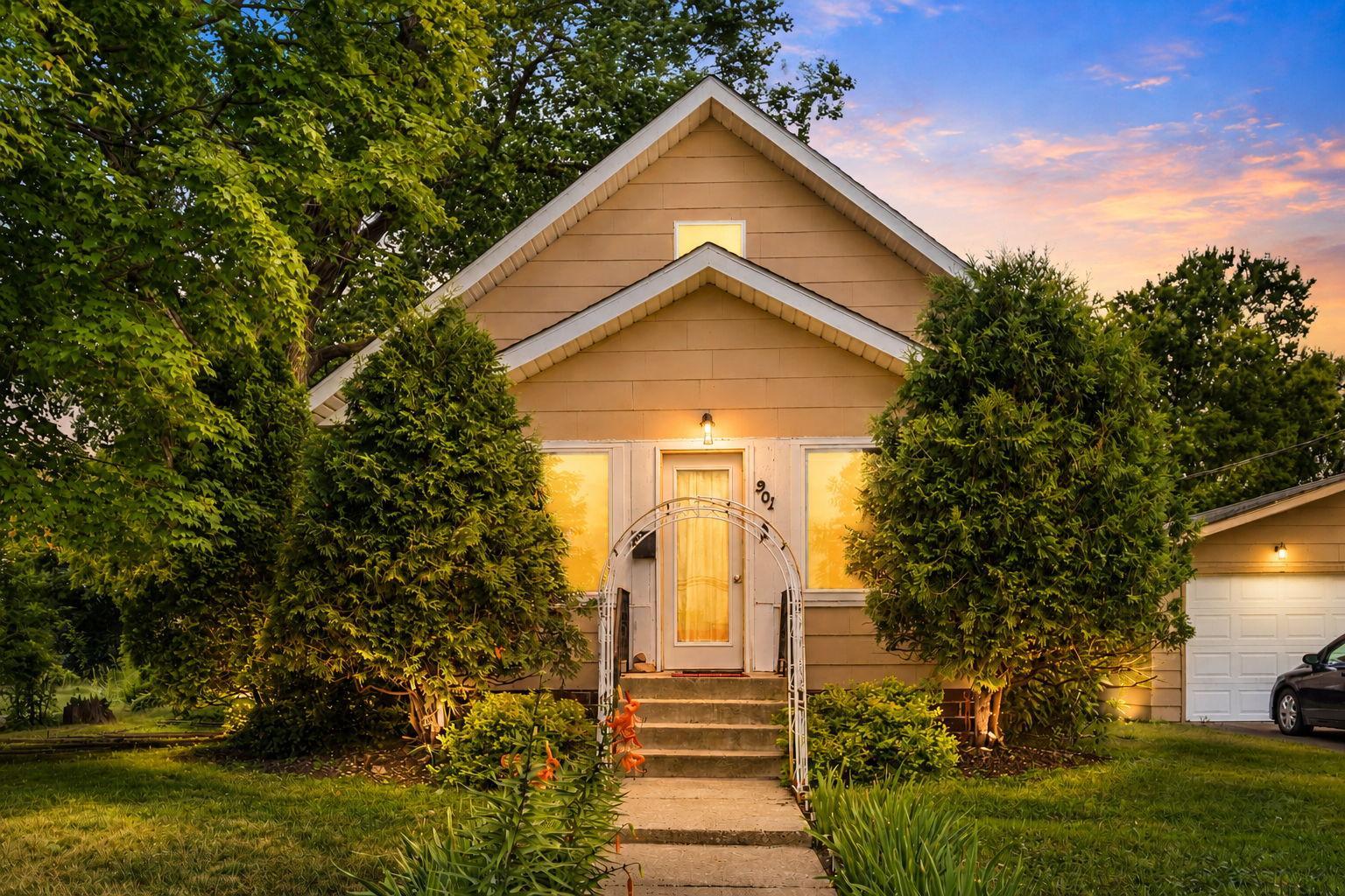 1st image of 901 3rd St Nw, Faribault, MN 55021 | MLS# 7020930