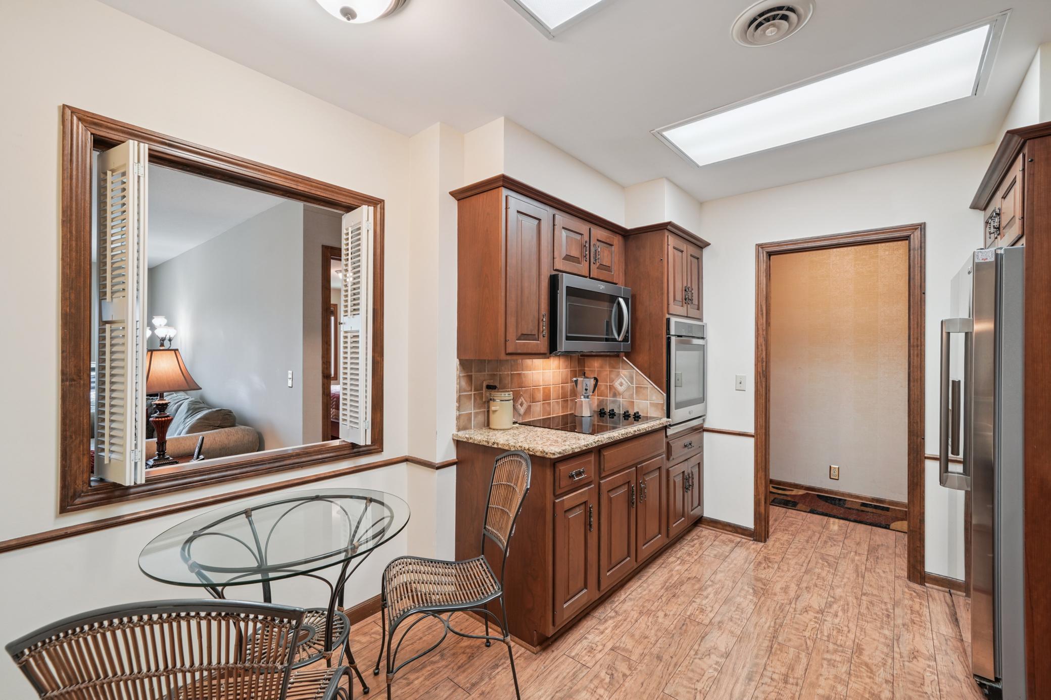 Homes for sale in Eden Prairie, MN | 8621 Basswood Rd, Eden Prairie, MN 55344