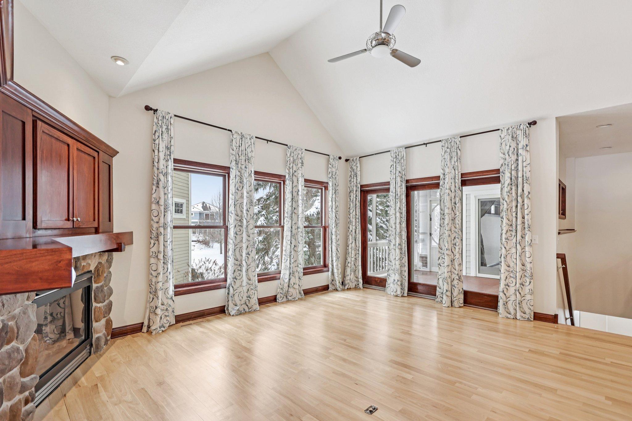 Homes for sale in Apple Valley, MN | 15837 Drawstone Trl, Apple Valley, MN 55124 | MLS# 7021458