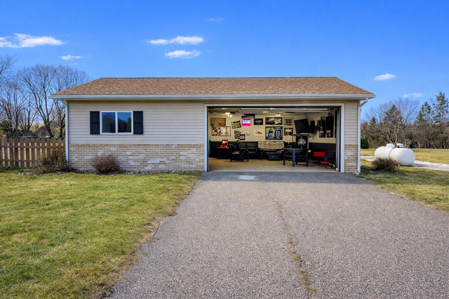 Homes for sale in Marshall, MN | 102 Meadowview St, Marshall, MN 56258 | MLS# 7021516