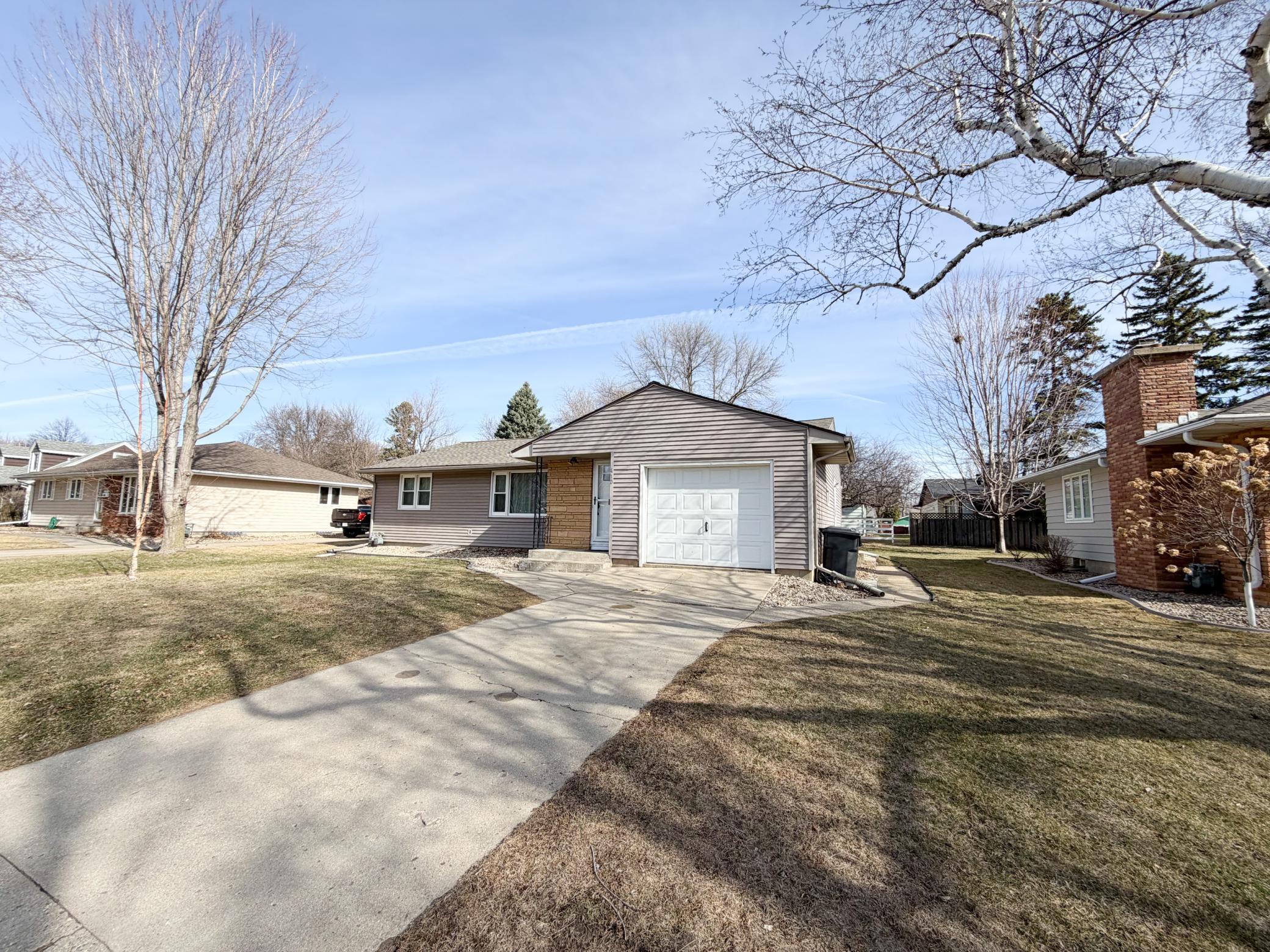 Homes for sale in Worthington, MN | 410 Galena St, Worthington, MN 56187 | MLS# 7021543