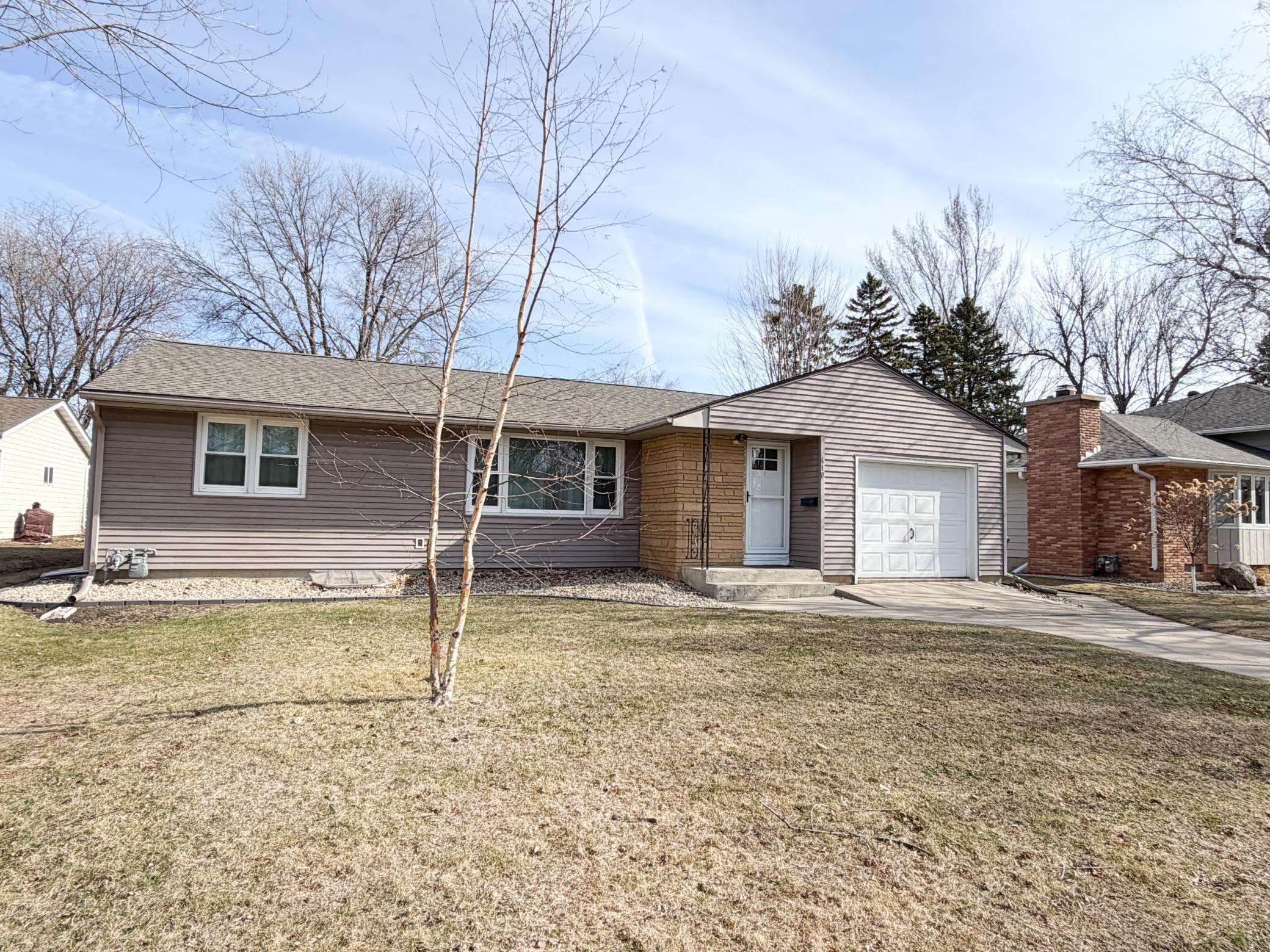 Homes for sale in Worthington, MN | 410 Galena St, Worthington, MN 56187 | MLS# 7021543