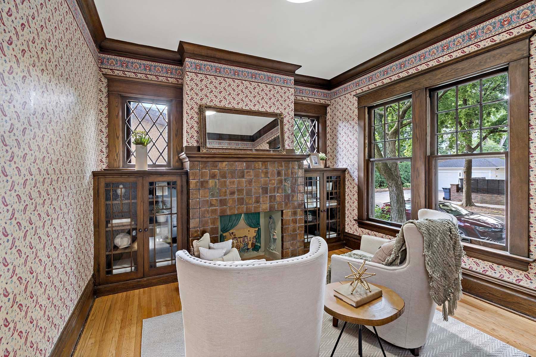 2nd image of 1470 W 35th St, Minneapolis, MN 55408 | MLS# 7021737