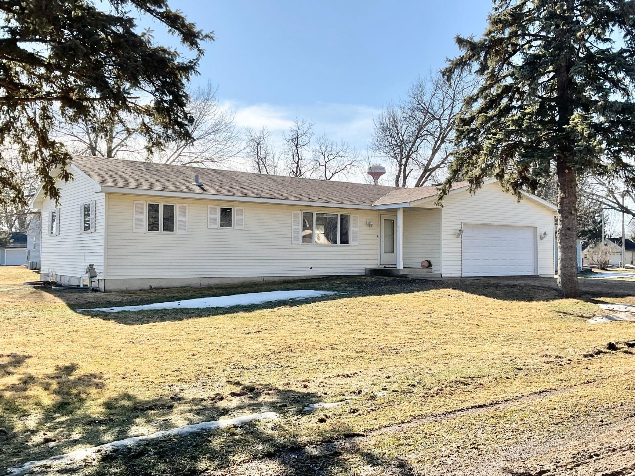 Homes for sale in Lansing, MN | 54067 267th St, Lansing, MN 55950 | MLS# 7021818