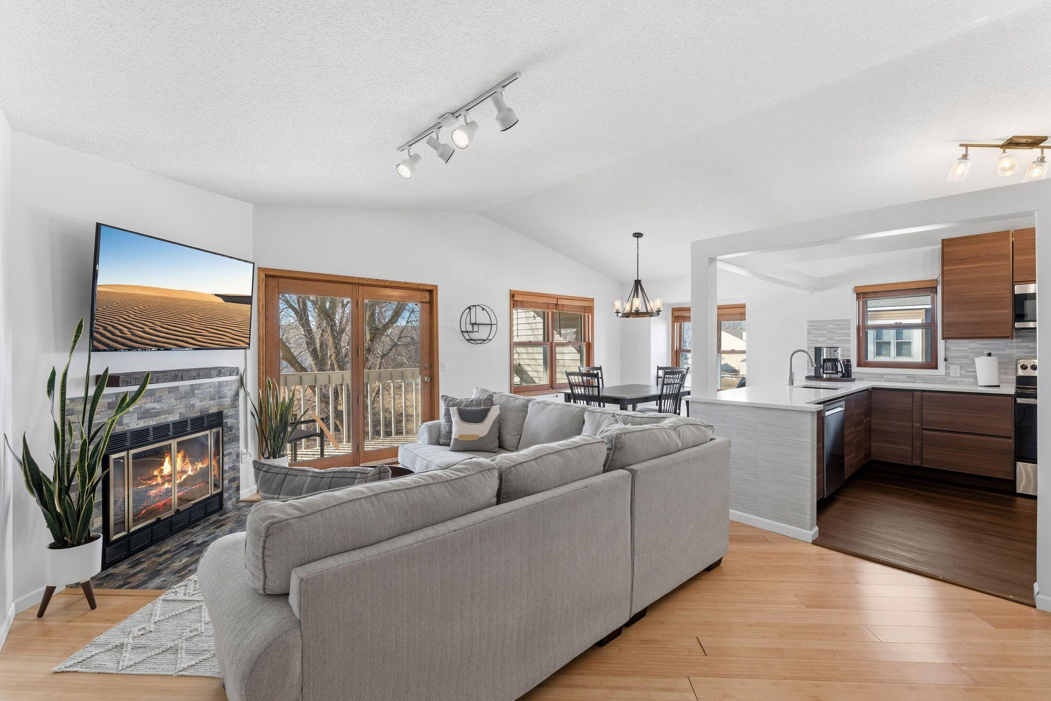 Homes for sale in Eagan, MN | 1898 Southpointe Ter #B1898, Eagan, MN 55122 | MLS# 7022097