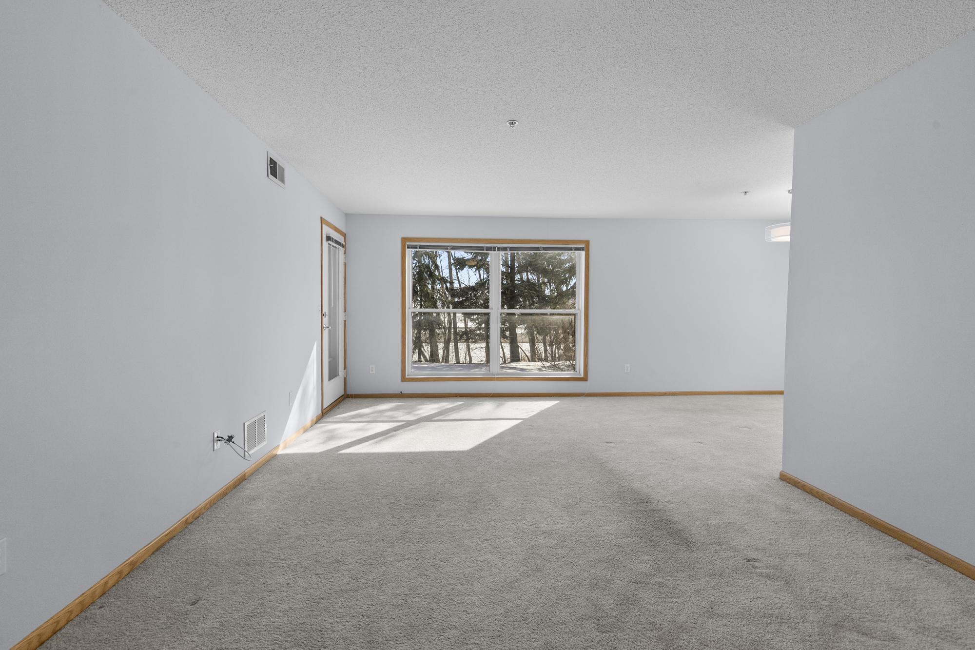 Homes for sale in Roseville, MN | 2496 County Road C2 W #109, Roseville, MN 55113 | MLS# 7022197