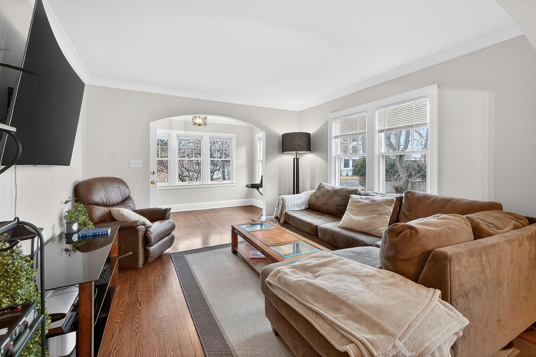 5th image of 4900 Old Cedar Lake Rd, Minneapolis, MN 55416 | MLS# 7022235