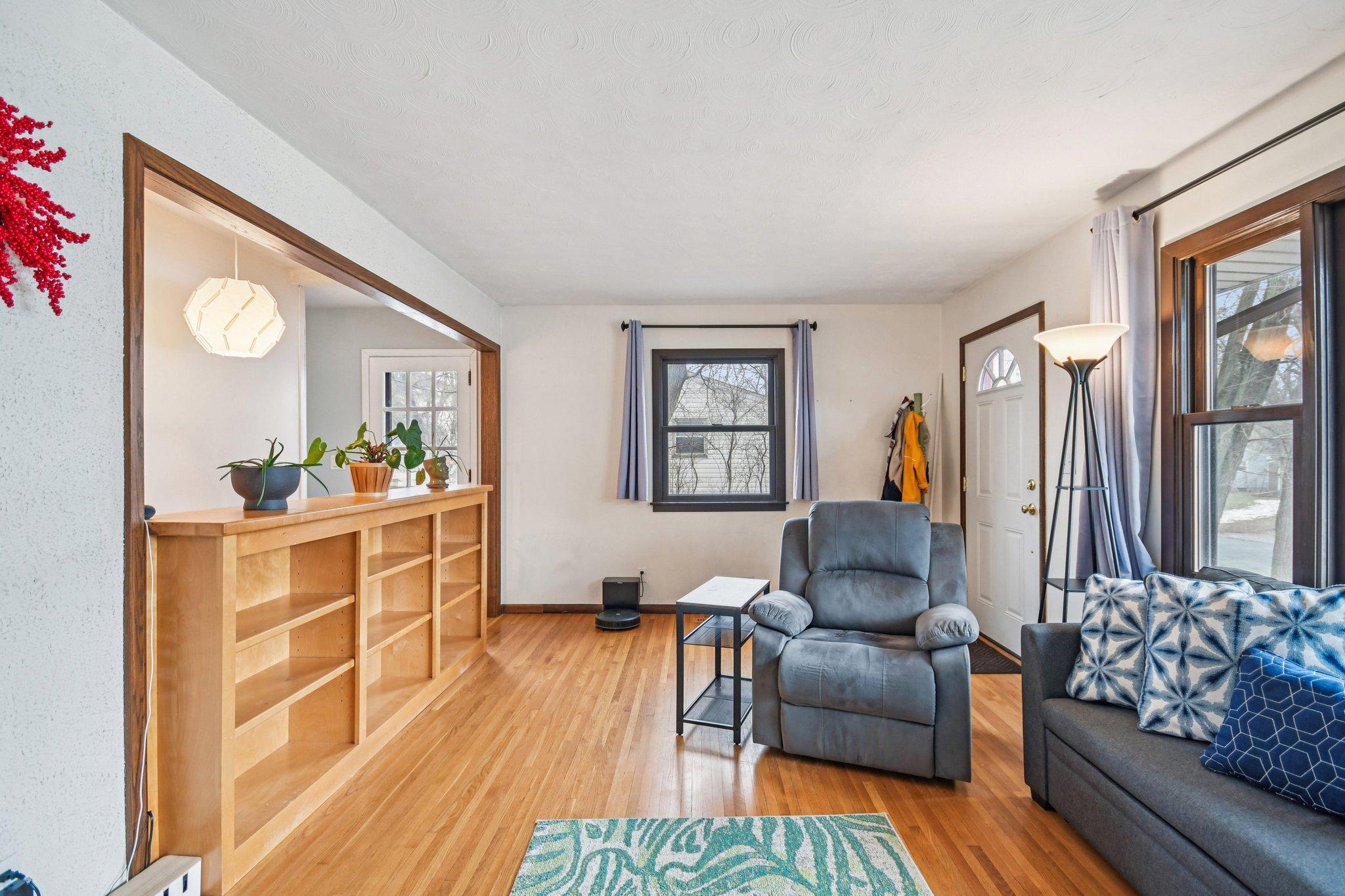 Homes for sale in Woodbury, MN | 6216 Edgewood Ave, Woodbury, MN 55125 | MLS# 7022321