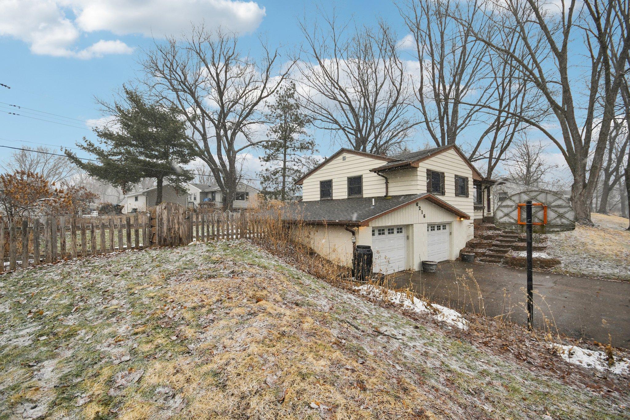 Homes for sale in Woodbury, MN | 6216 Edgewood Ave, Woodbury, MN 55125 | MLS# 7022321