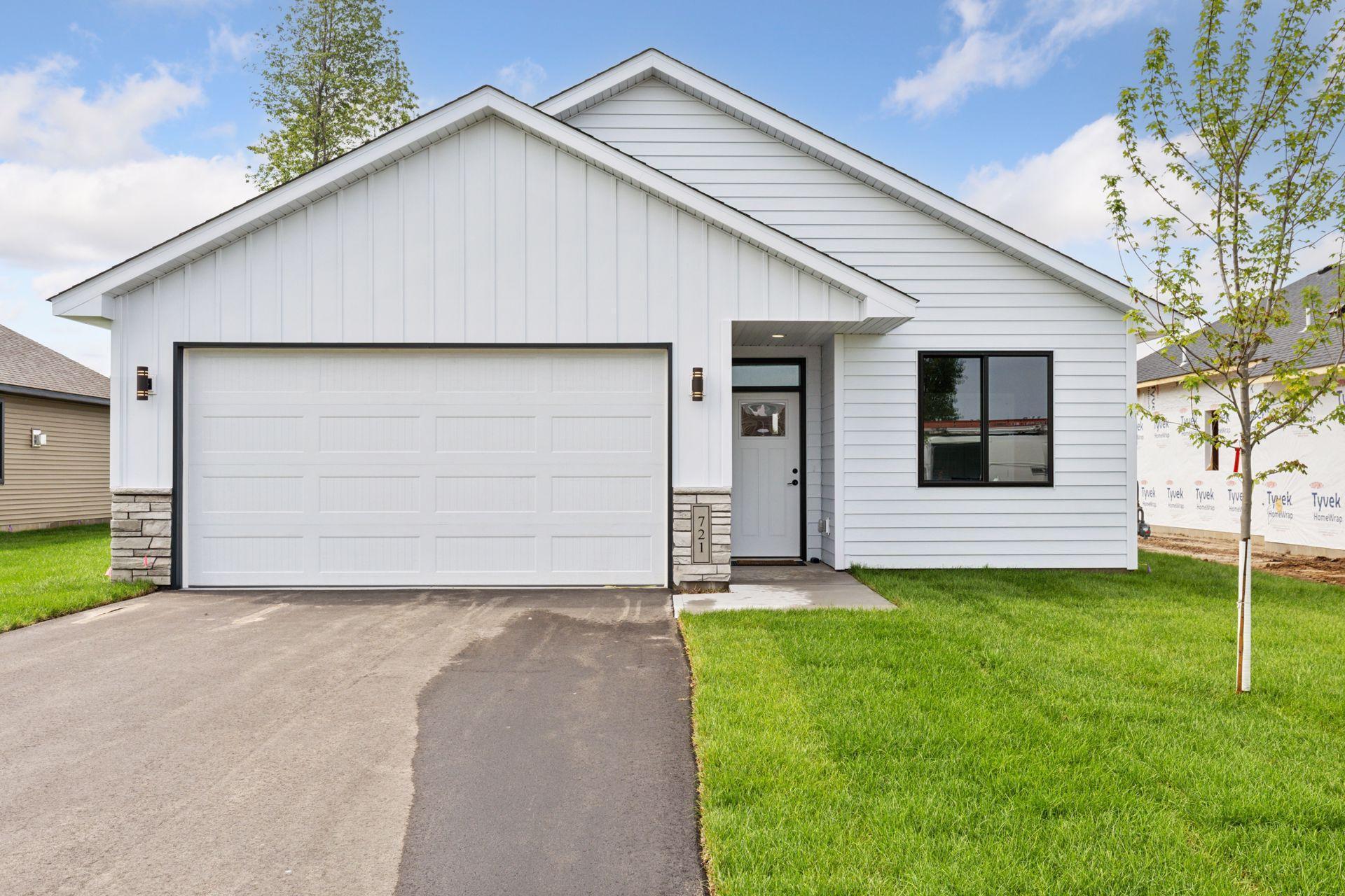 Homes for sale in Isanti, MN | 721 Margaret Ln Ne, Isanti, MN 55040 | MLS# 7022462