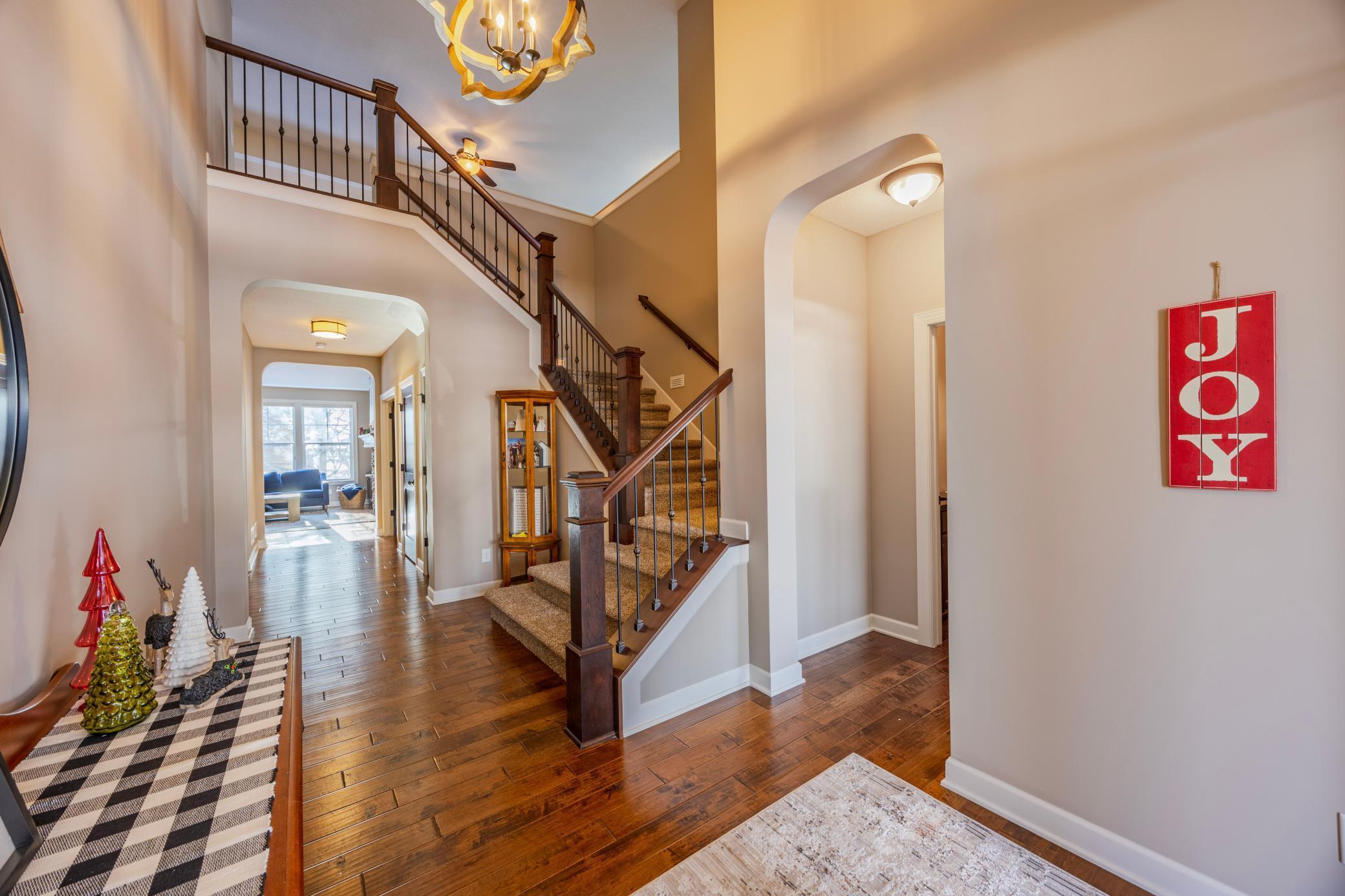 Homes for sale in Lakeville, MN | 16899 E Lake Dr, Lakeville, MN 55044 | MLS# 7022641