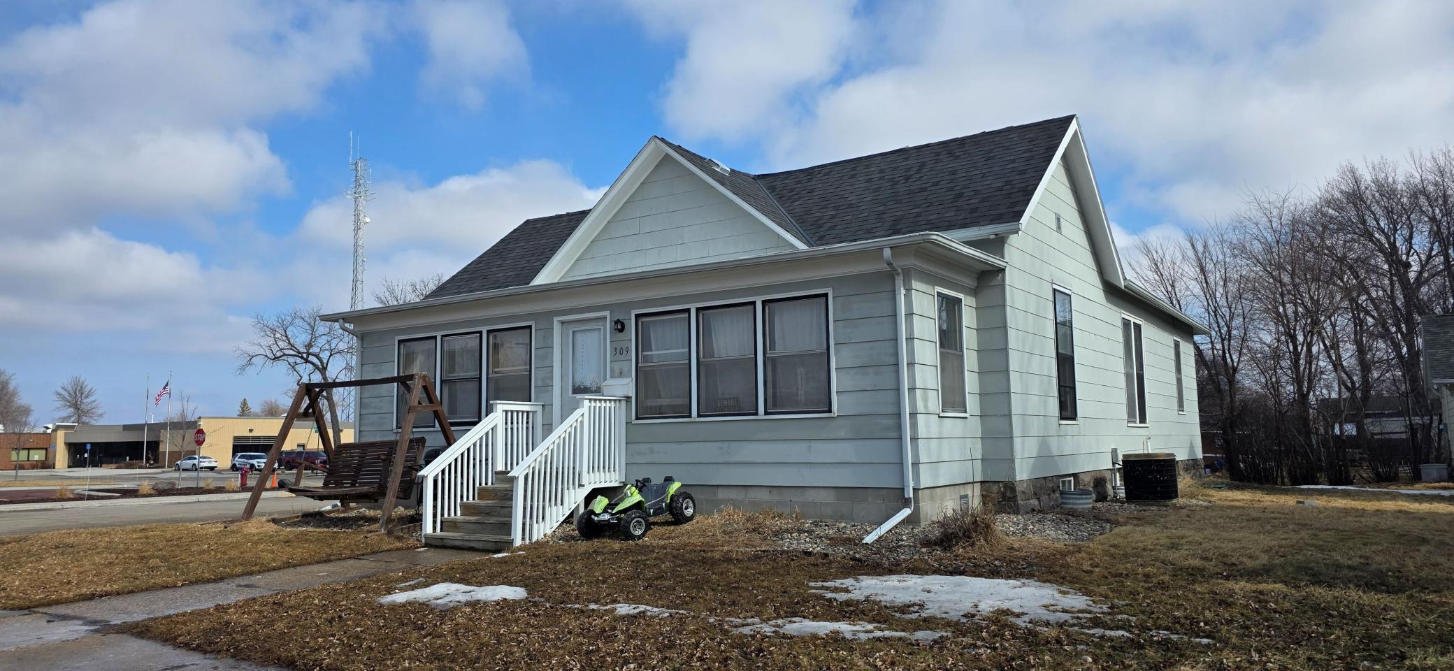 Homes for sale in Redwood Falls, MN | 309 S Jefferson St, Redwood Falls, MN 56283 | MLS# 7022726