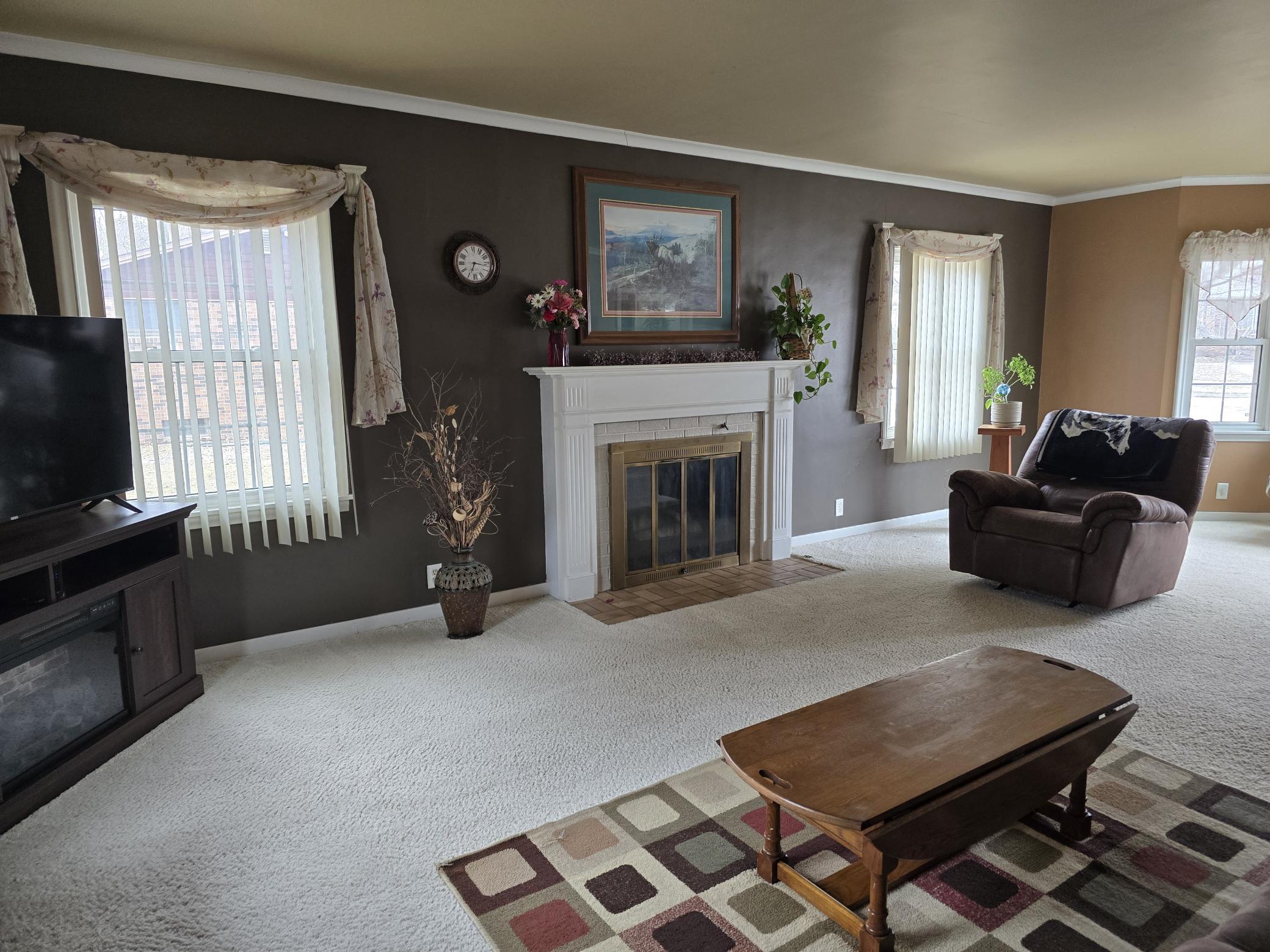 Homes for sale in Worthington, MN | 405 Clary St W, Worthington, MN 56187 | MLS# 7023163