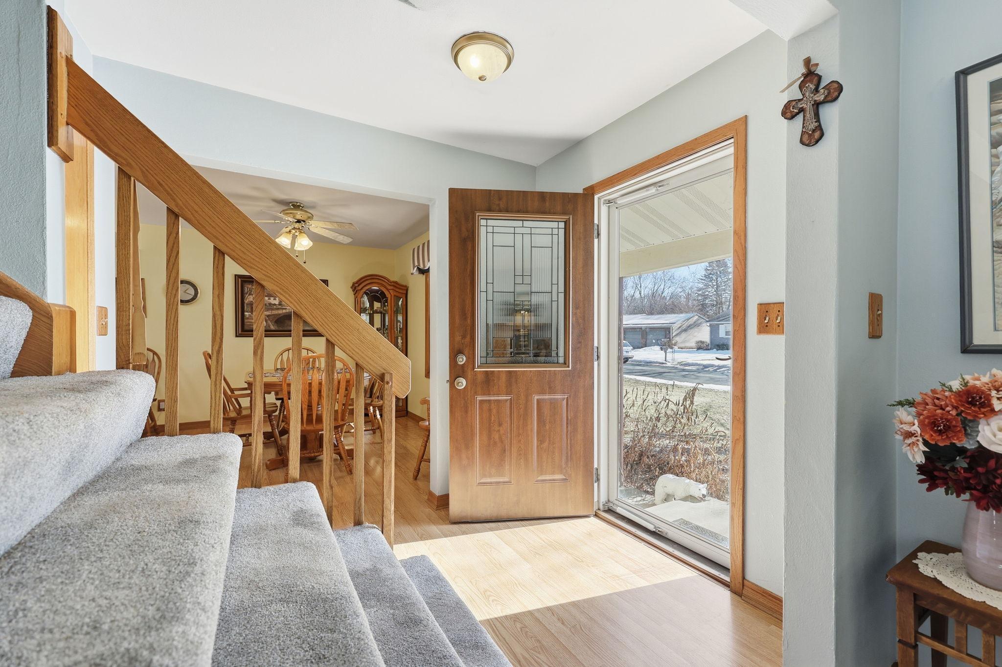 Homes for sale in White Bear Lake, MN | 2277 Floral Dr, White Bear Lake, MN 55110 | MLS# 7023494