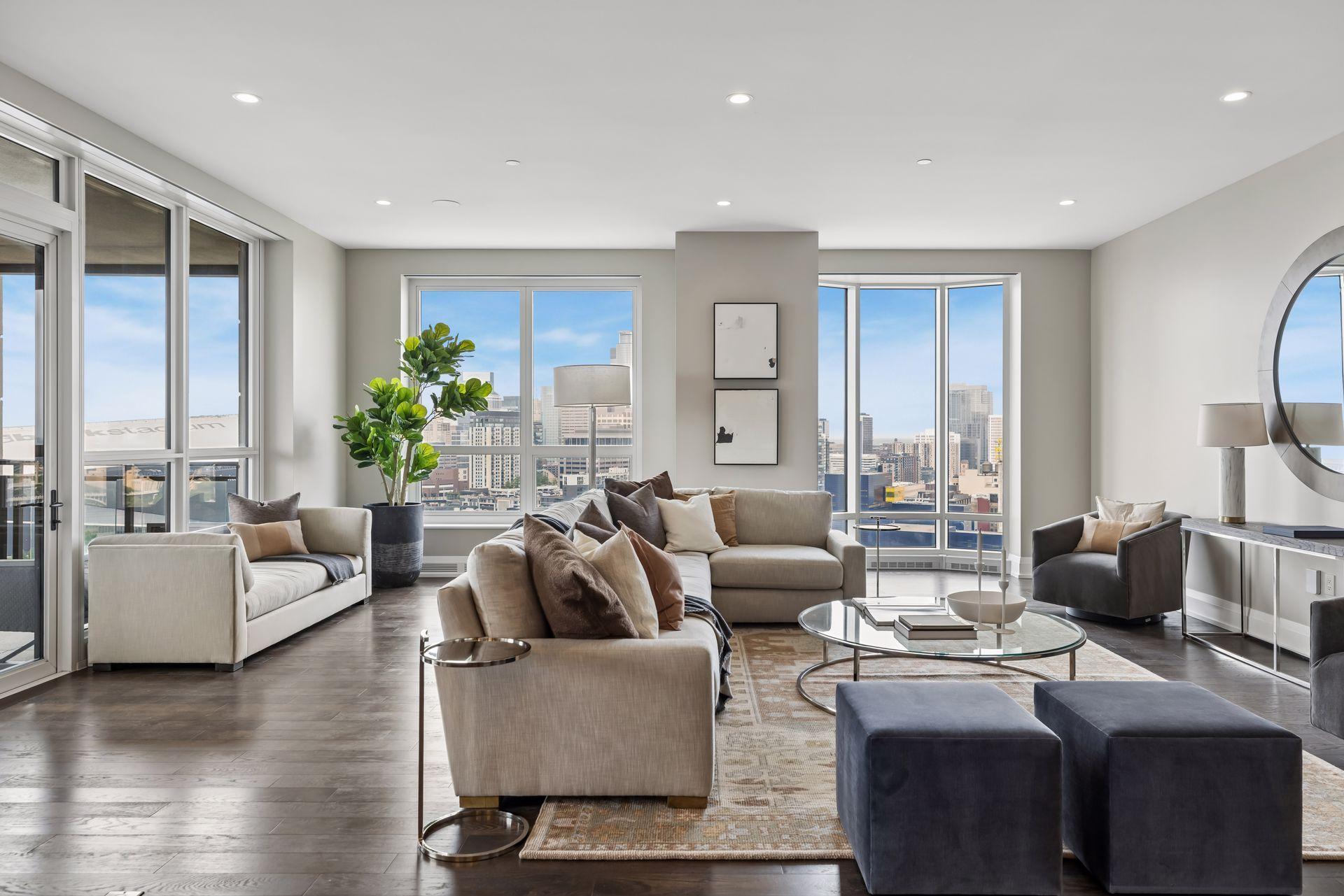 1st image of 1111 W River Pkwy #21B, Minneapolis, MN 55415 | MLS# 7023800