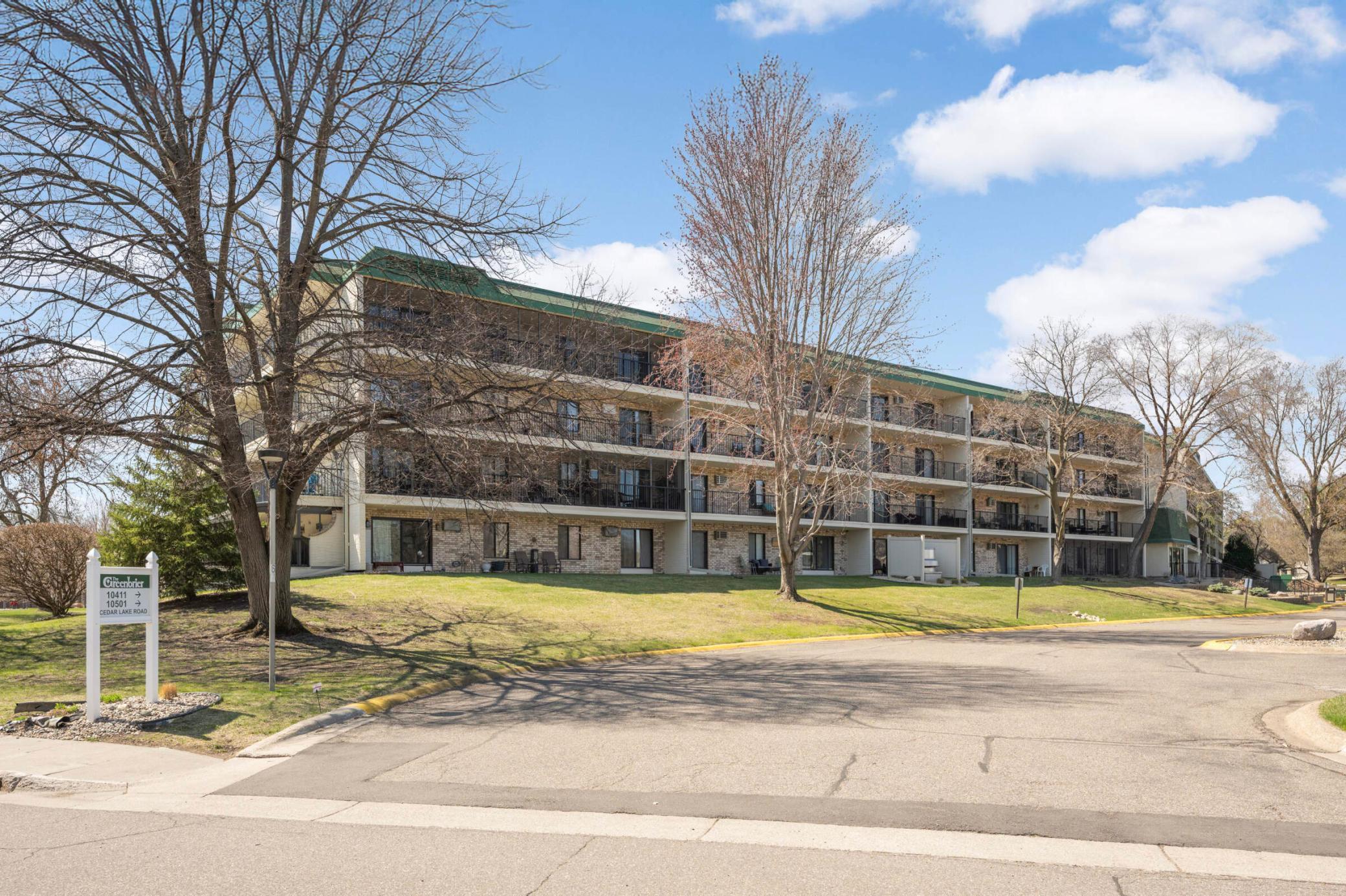 Homes for sale in Minnetonka, MN | 10501 Cedar Lake Rd #420, Minnetonka, MN 55305 | MLS# 7023852