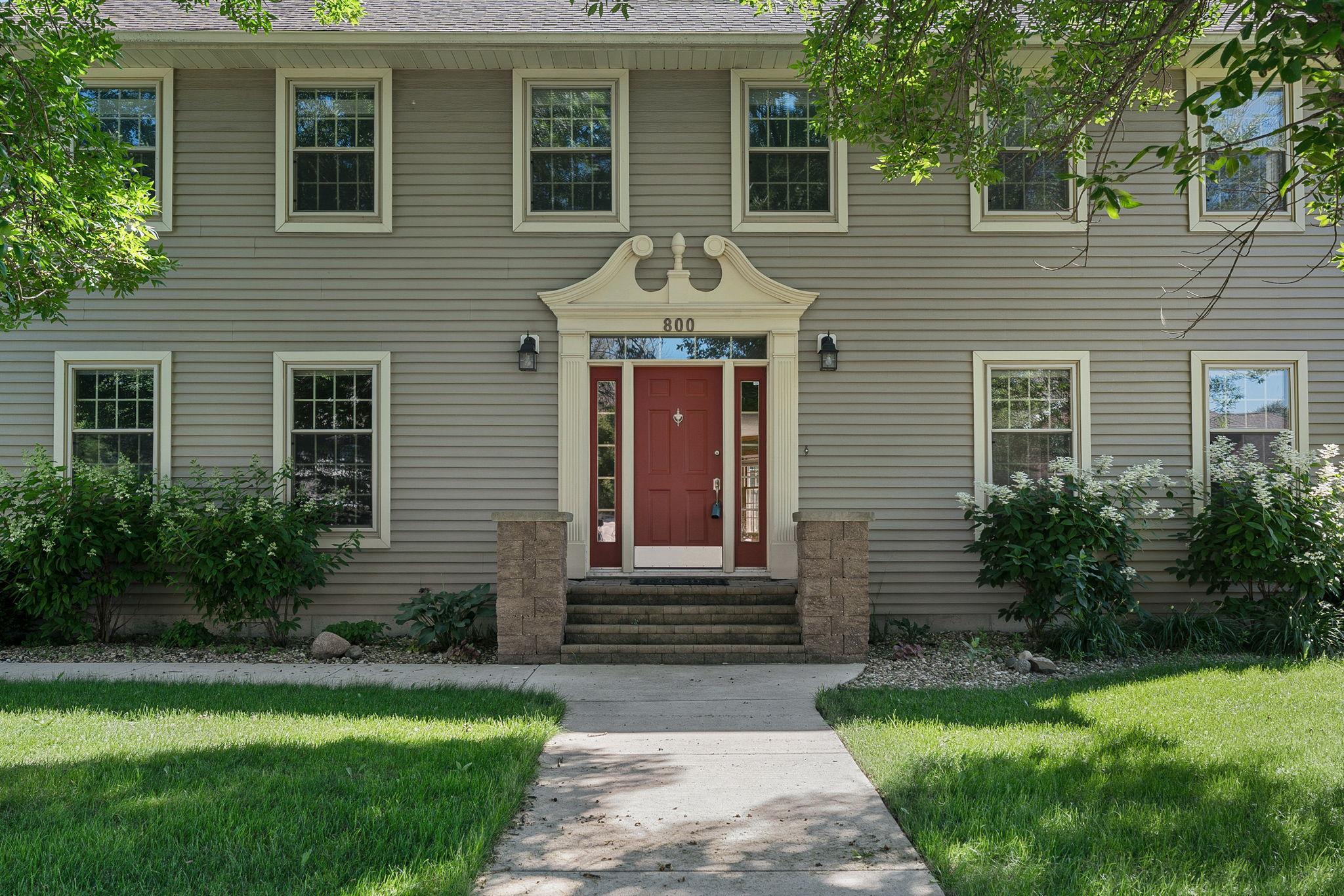 2nd image of 800 27th St Sw, Austin, MN 55912 | MLS# 7024013