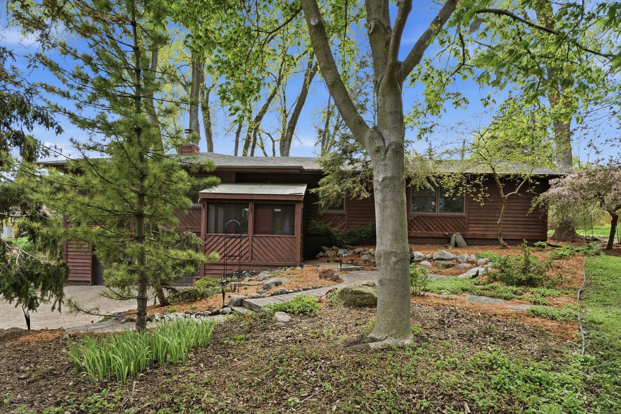 Homes for sale in Minnetonka, MN | 15213 Boulder Creek Dr, Minnetonka, MN 55345 | MLS# 7024140