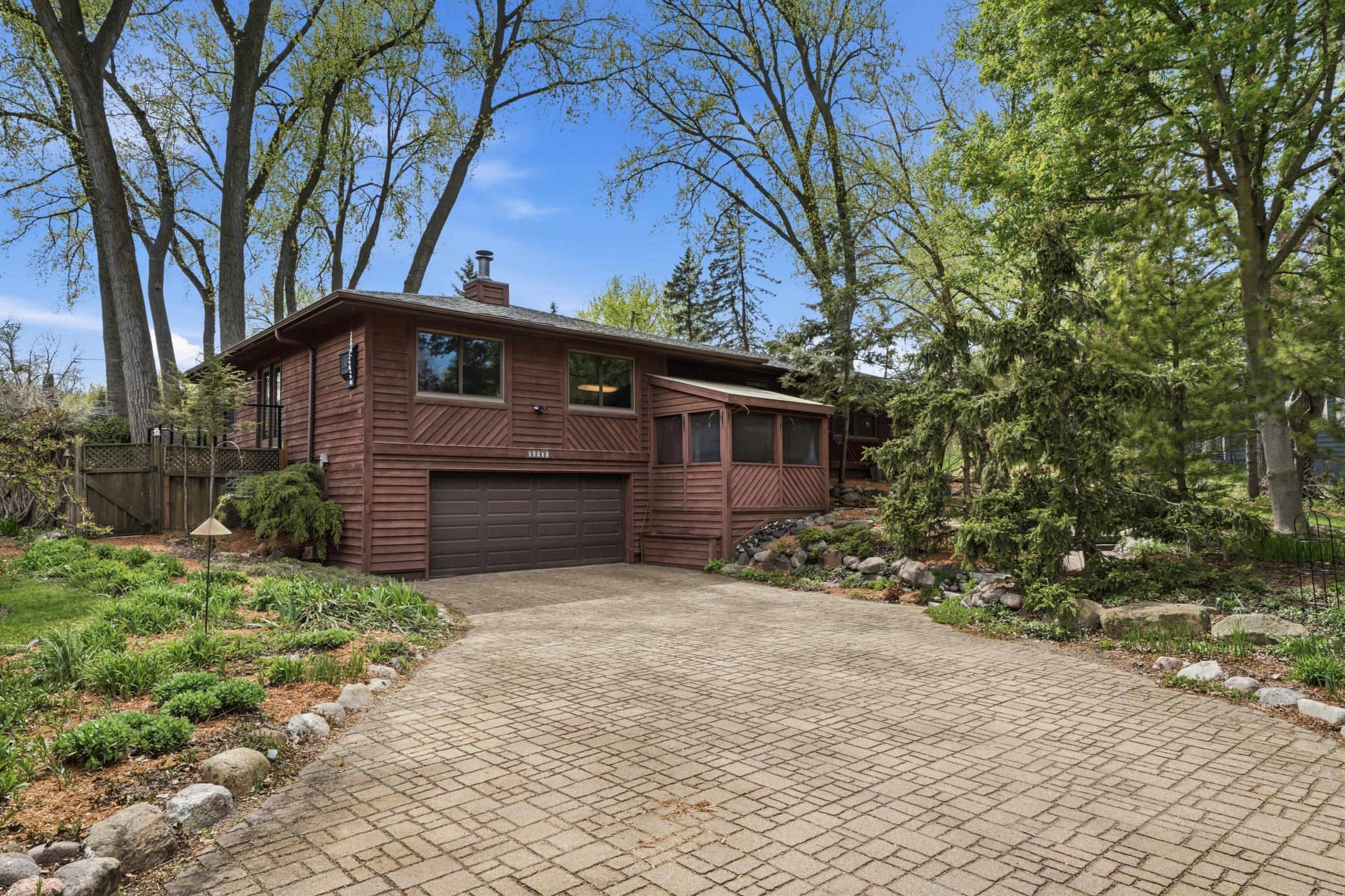Homes for sale in Minnetonka, MN | 15213 Boulder Creek Dr, Minnetonka, MN 55345 | MLS# 7024140
