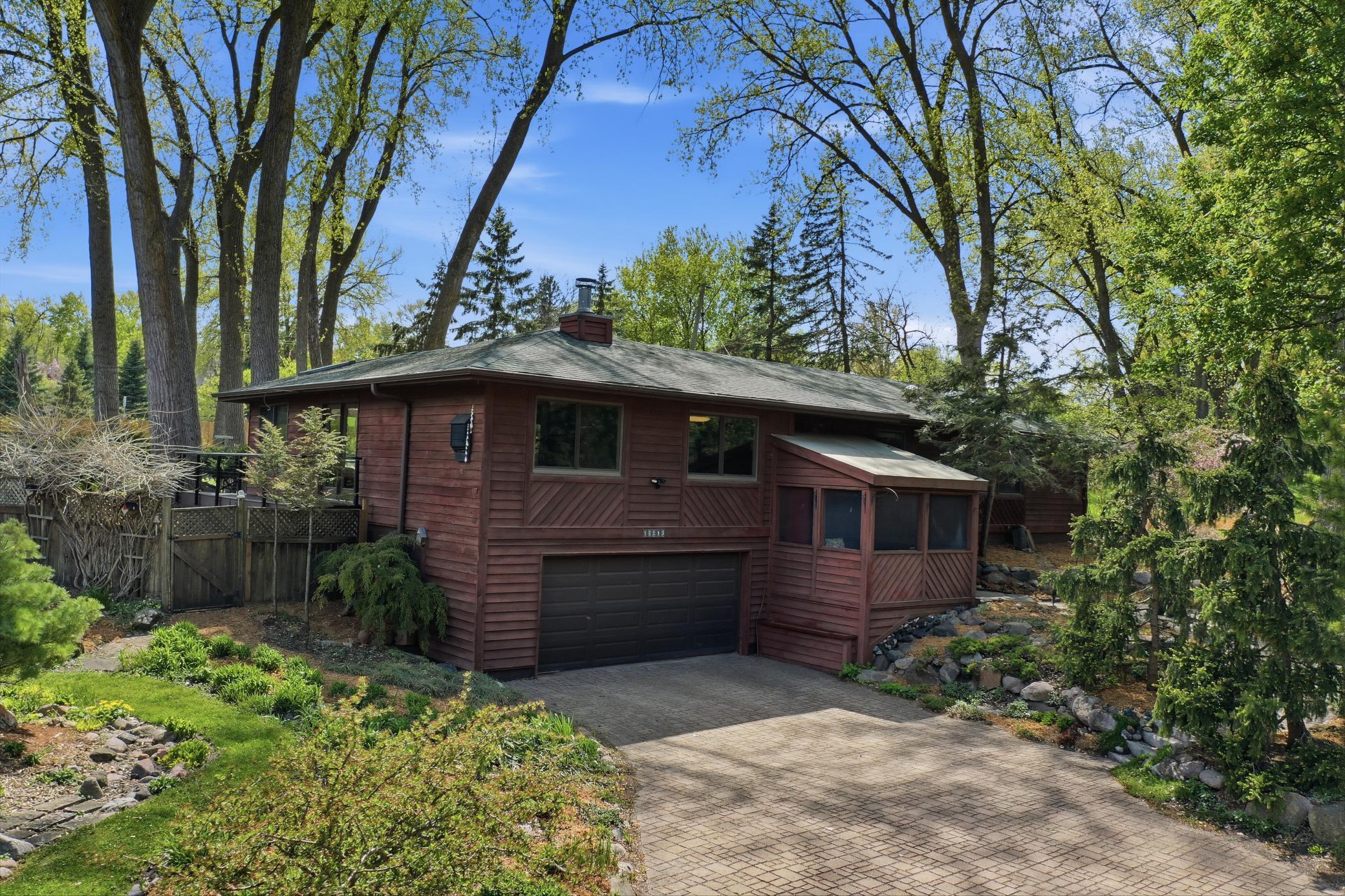 Homes for sale in Minnetonka, MN | 15213 Boulder Creek Dr, Minnetonka, MN 55345 | MLS# 7024140