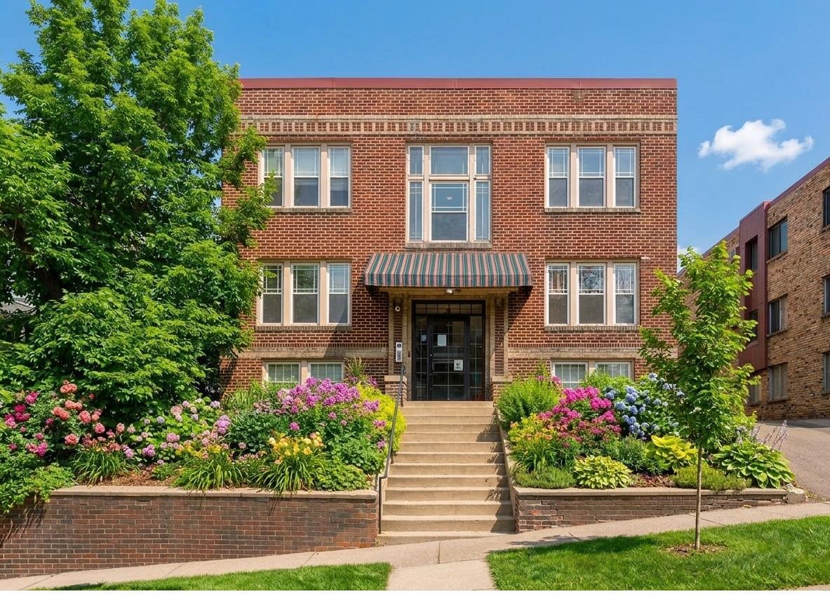Homes for sale in Minneapolis, MN | 522 Ridgewood Ave #9, Minneapolis, MN 55403 | MLS# 7024176