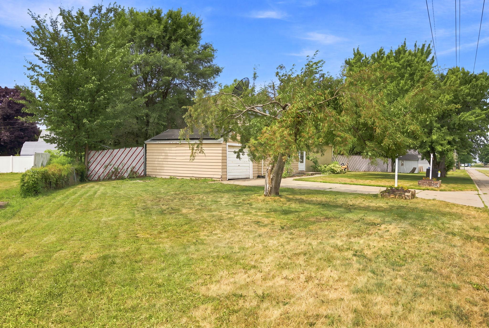 32nd image of 815 Hastings Ave, Saint Paul Park, MN 55071 | MLS# 7024645