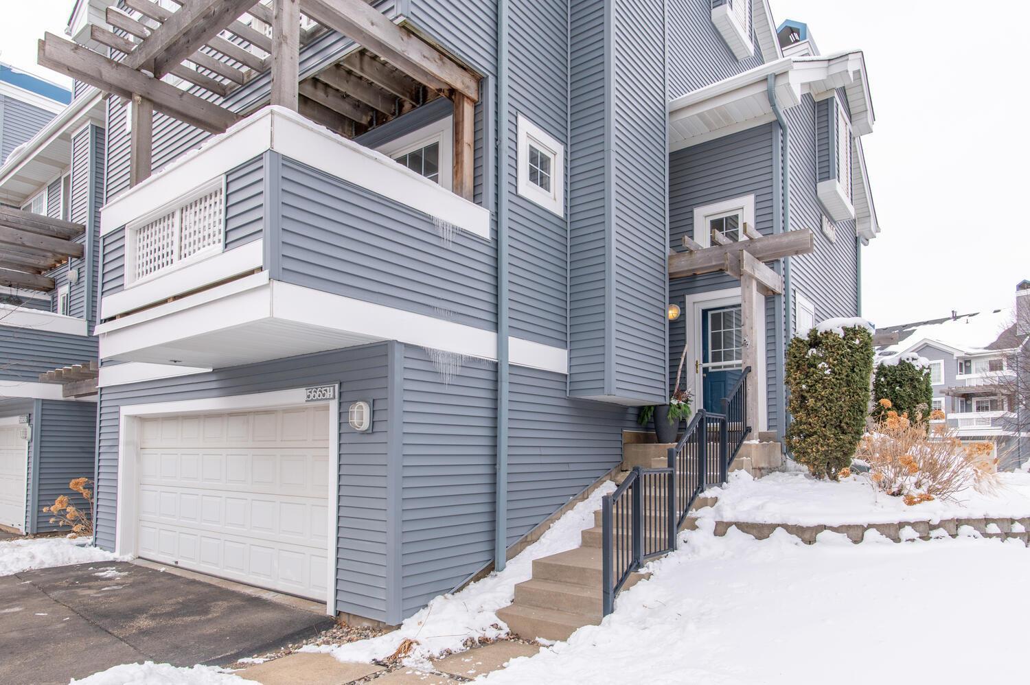 Homes for sale in Plymouth, MN | 15665 24th Ave N #H, Plymouth, MN 55447 | MLS# 7024870