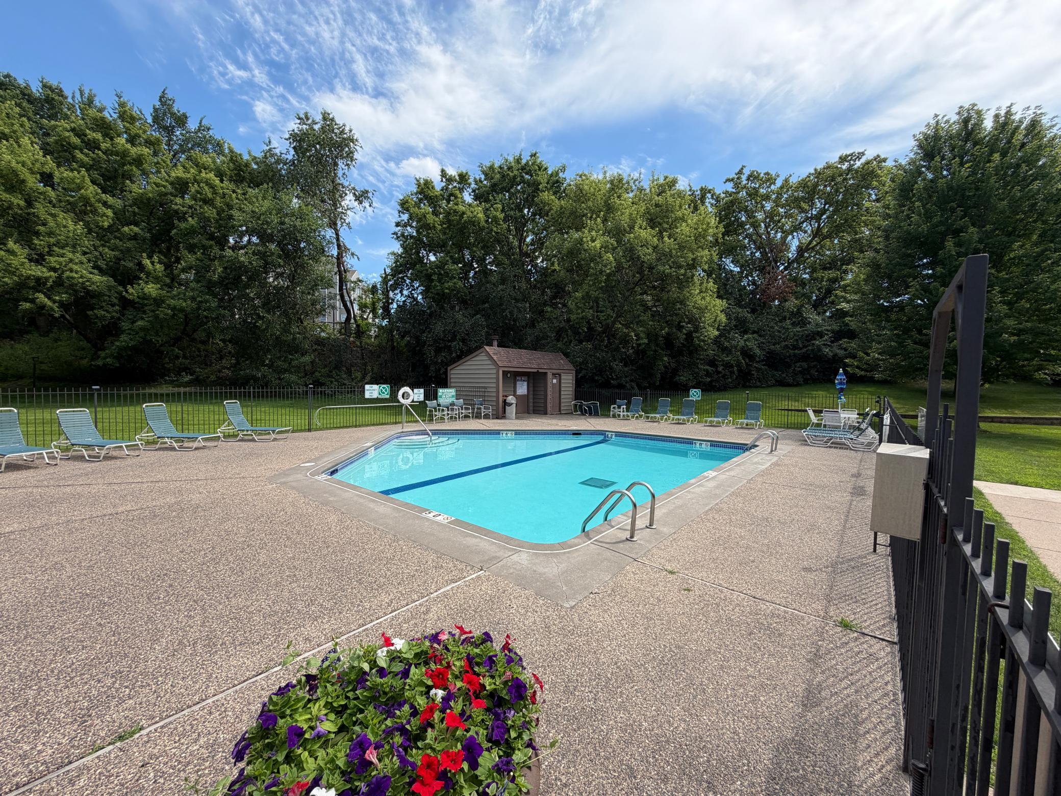 Homes for sale in Bloomington, MN | 7401 W 101st St #121, Bloomington, MN 55438 | MLS# 7025454