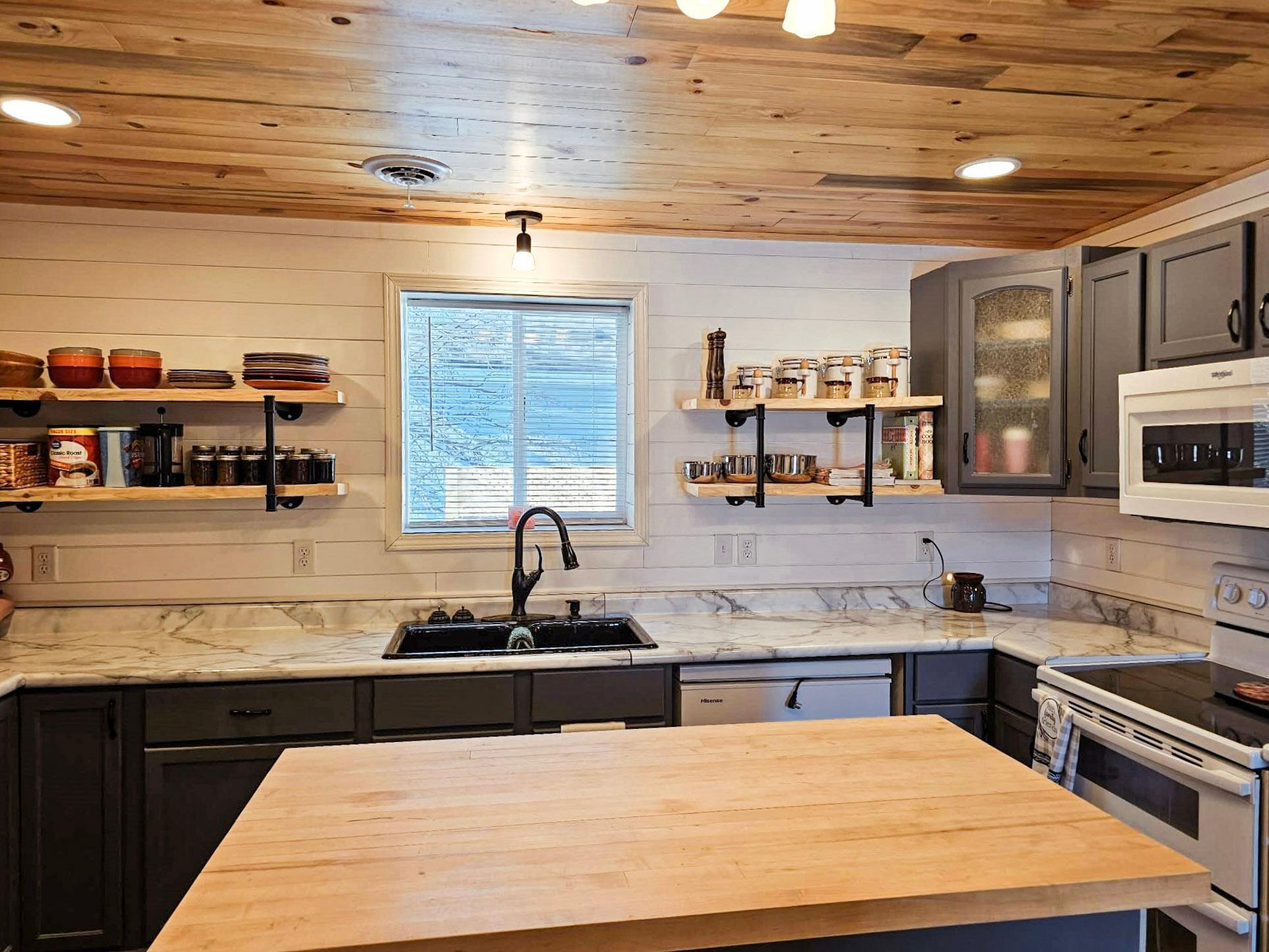 Homes for sale in Brainerd, MN | 1724 Laurel St, Brainerd, MN 56401 | MLS# 7025497