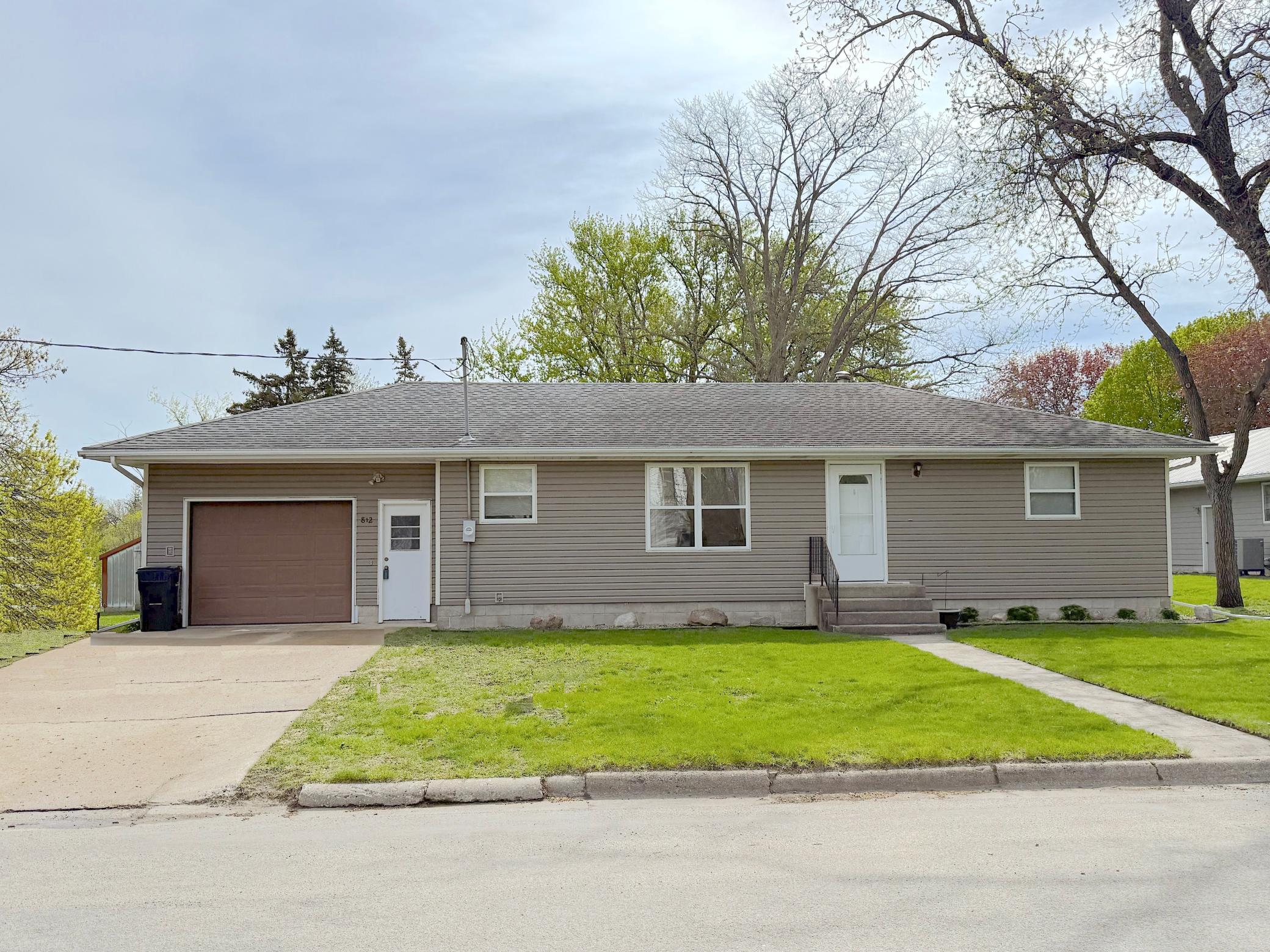 Homes for sale in Minnesota Lake, MN | 812 Main St N, Minnesota Lake, MN 56068 | MLS# 7026578