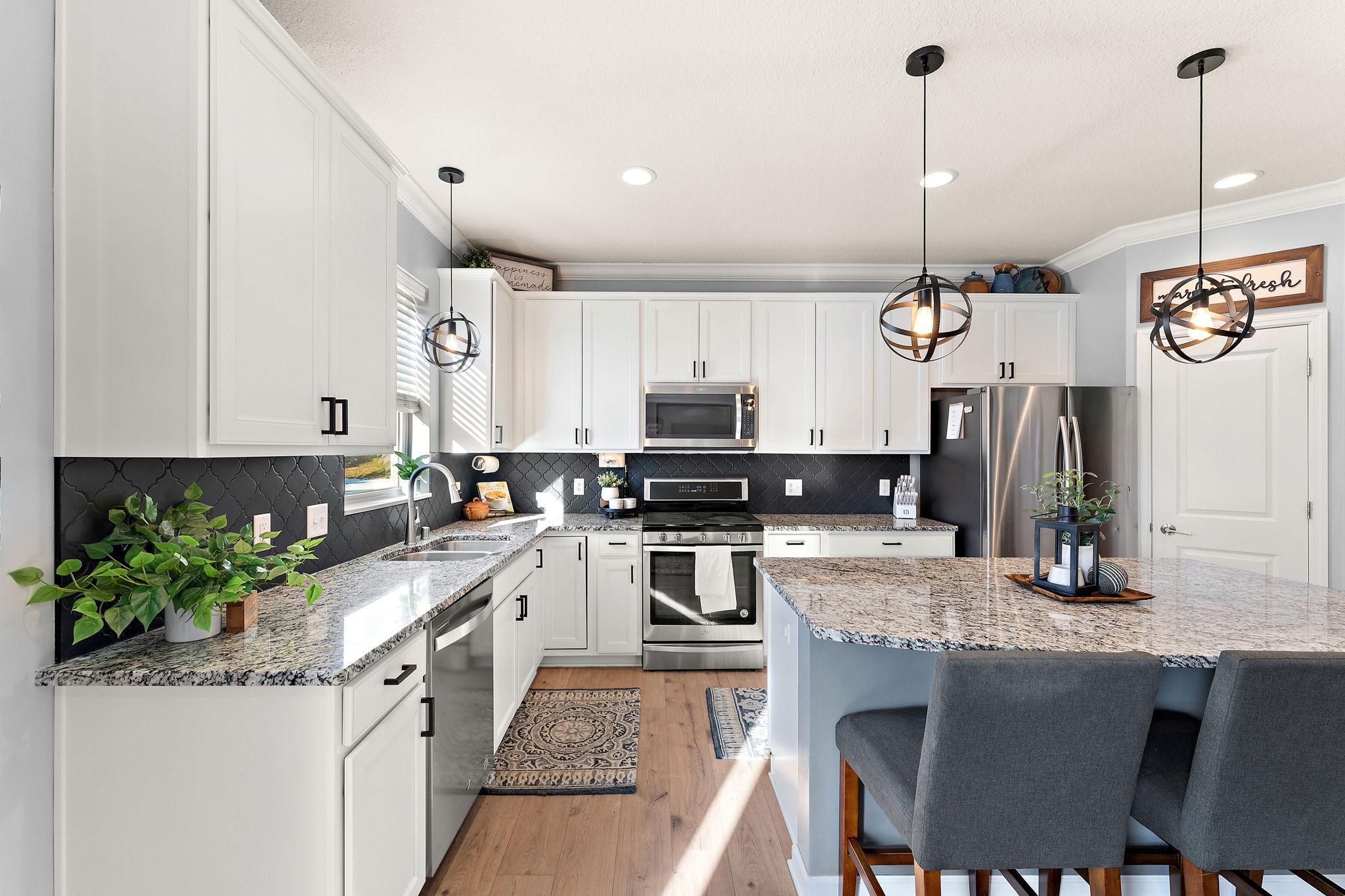 Homes for sale in Lakeville, MN | 20511 Gunnison Dr, Lakeville, MN 55044 | MLS# 7026648