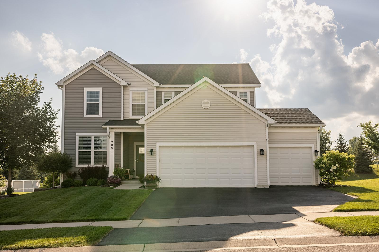 Homes for sale in Lakeville, MN | 20511 Gunnison Dr, Lakeville, MN 55044 | MLS# 7026648