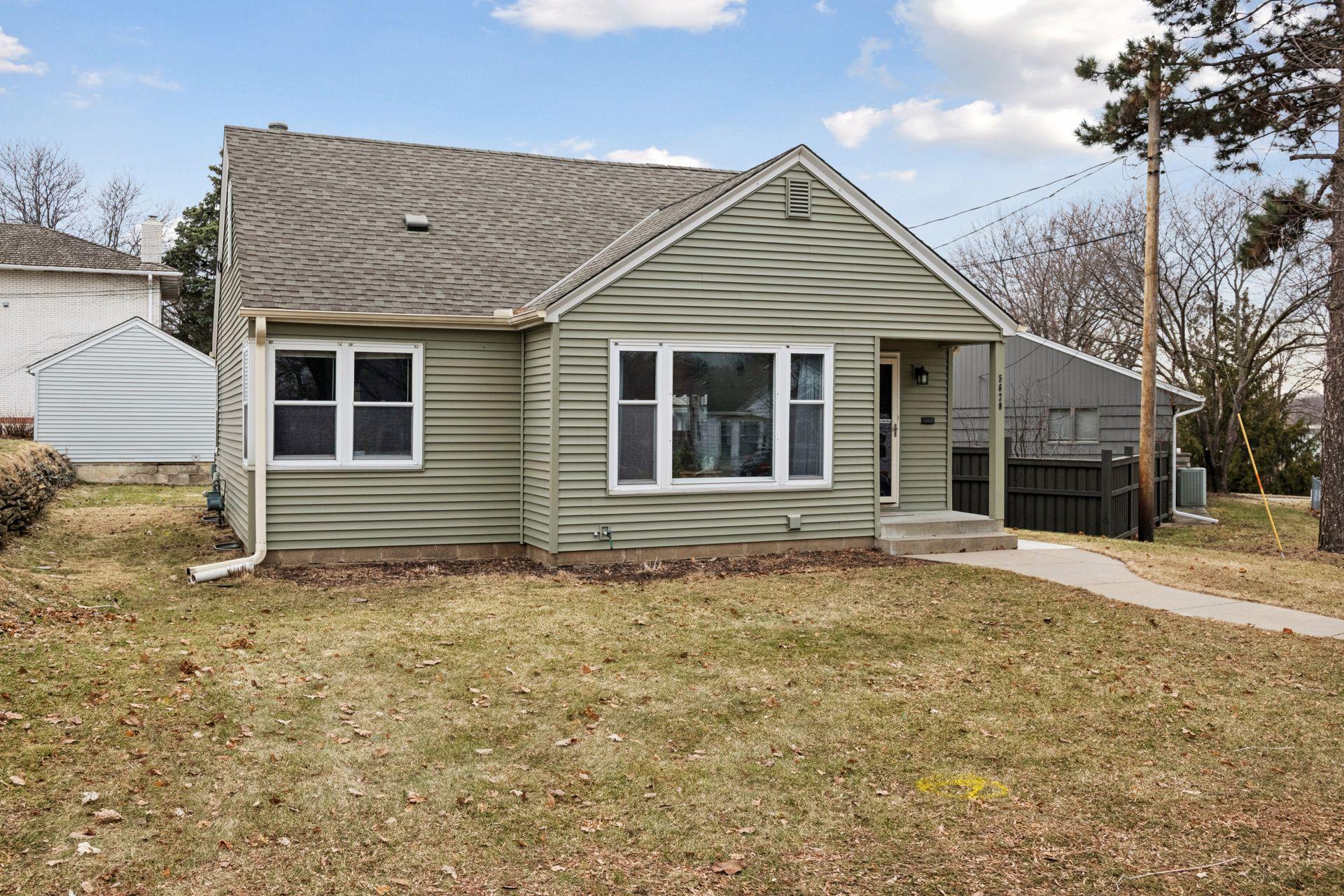 Homes for sale in Minneapolis, MN | 5620 21St Ave S, Minneapolis, MN 55417 | MLS# 7026784