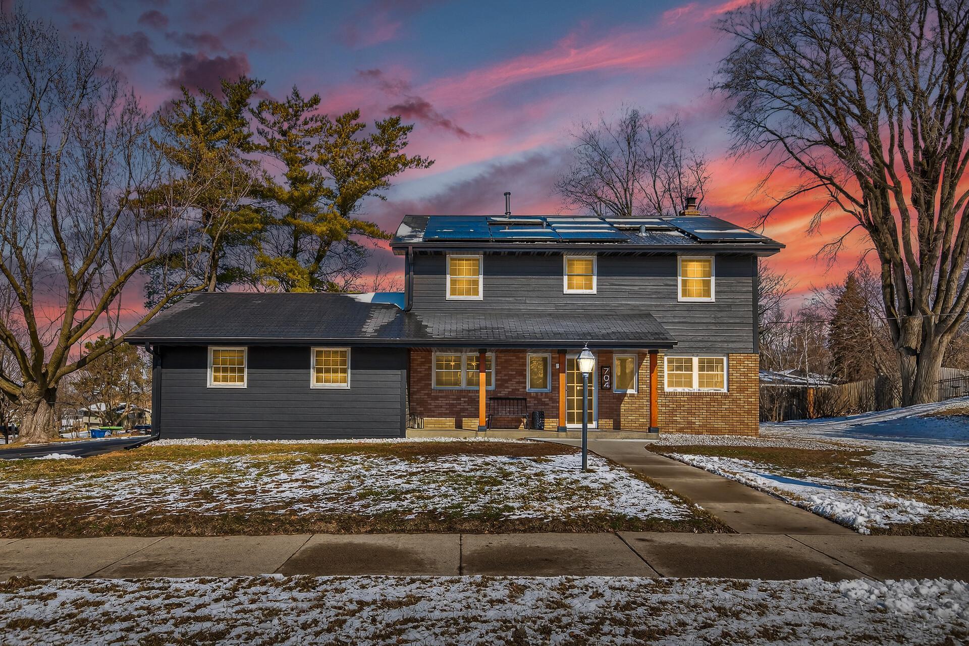 Homes for sale in Burnsville, MN | 704 E 130Th St, Burnsville, MN 55337 | MLS# 7027159