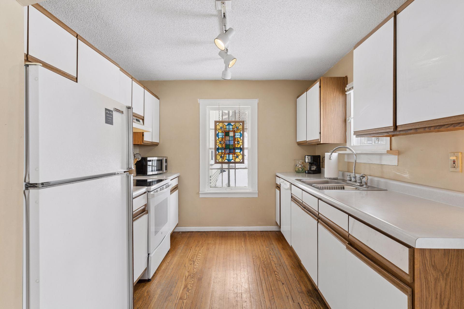 Homes for sale in Excelsior, MN | 147 1St St, Excelsior, MN 55331 | MLS# 7027546