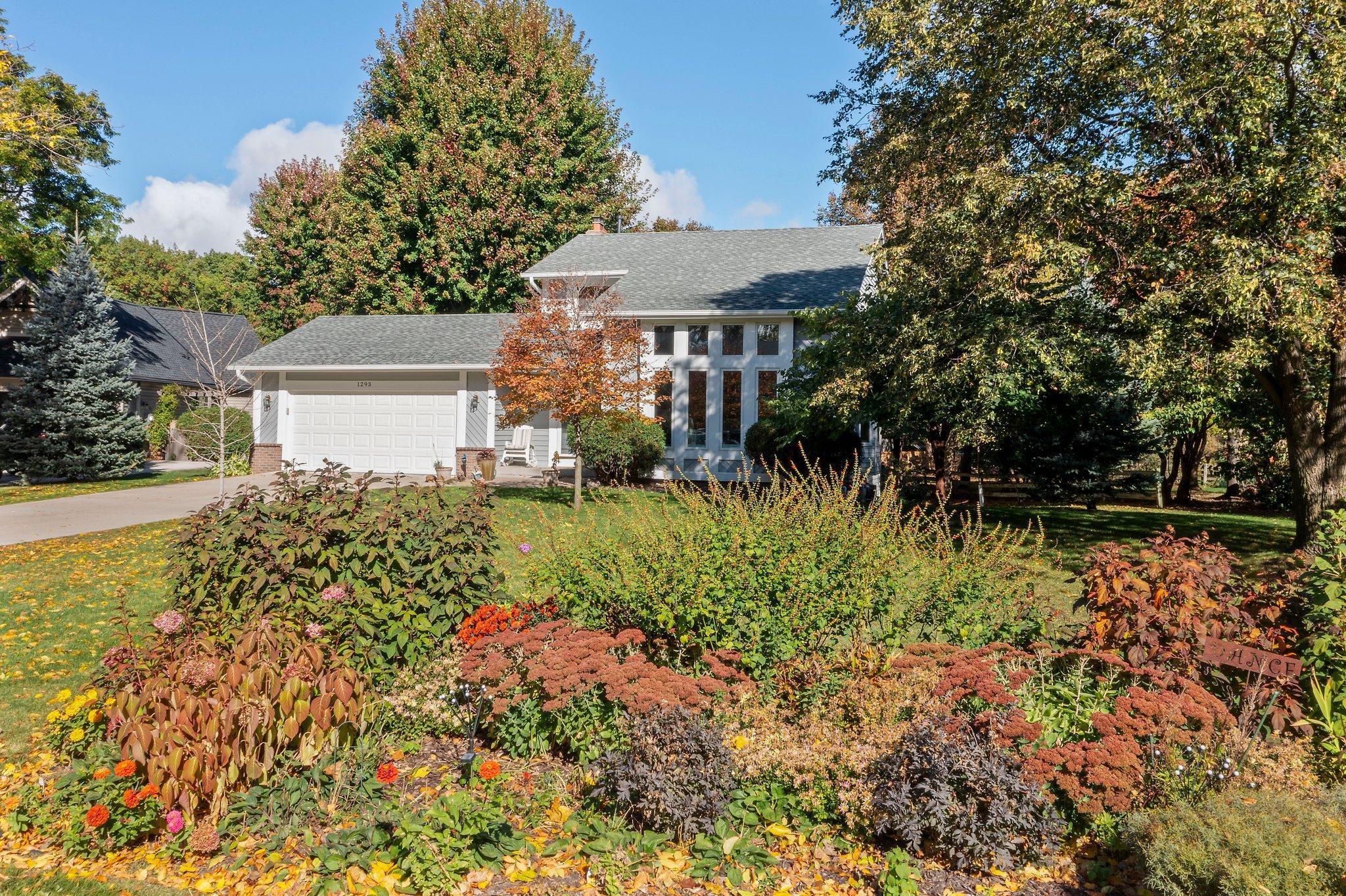 Homes for sale in Golden Valley, MN | 1293 Castle Ct, Golden Valley, MN 55427 | MLS# 7027709