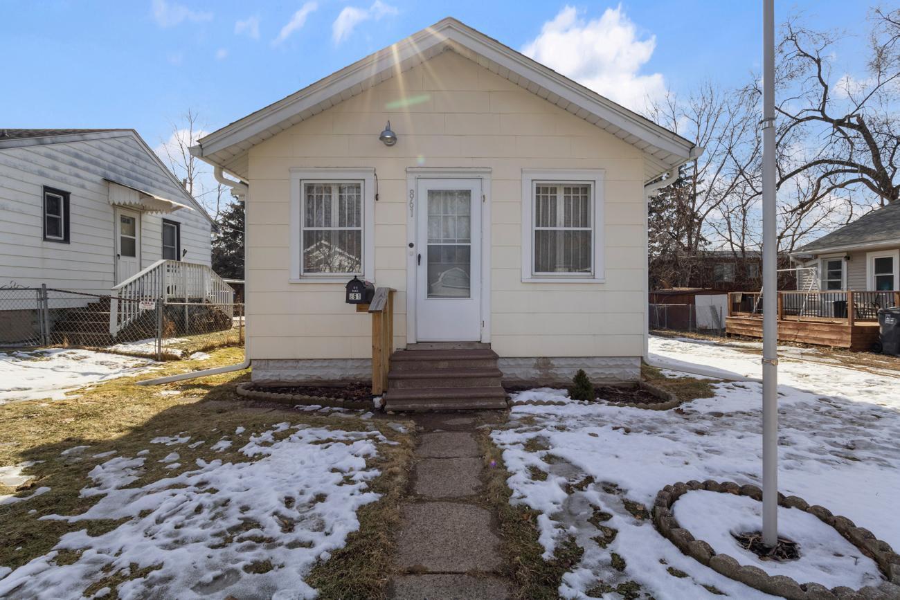 Homes for sale in Saint Paul, MN | 861 Algonquin Ave, Saint Paul, MN 55119 | MLS# 7028439