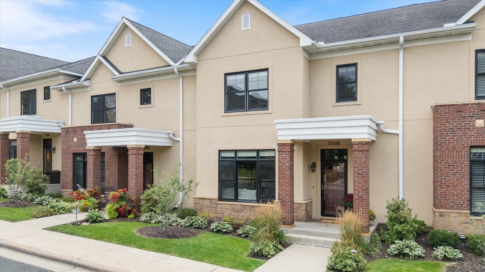 Homes for sale in Mendota Heights, MN | 708 Linden St, Mendota Heights, MN 55118 | MLS# 7028578