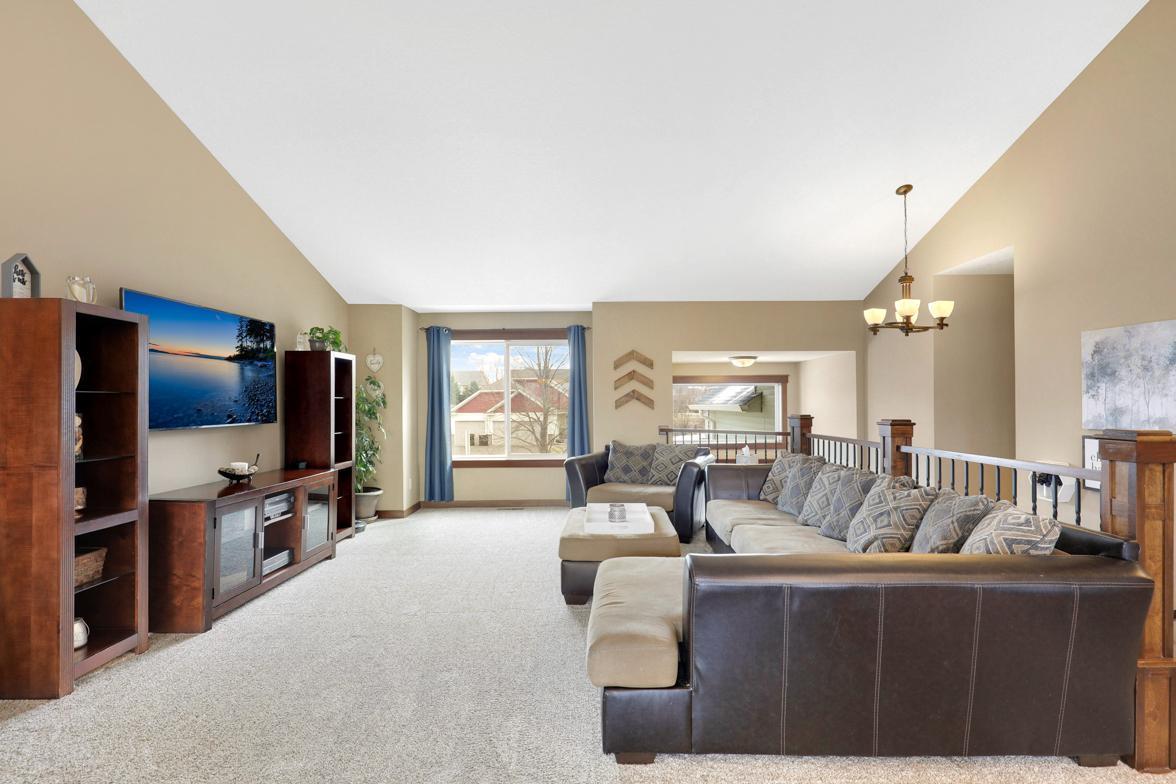 Homes for sale in Hugo, MN | 4920 159Th St N, Hugo, MN 55038 | MLS# 7028668