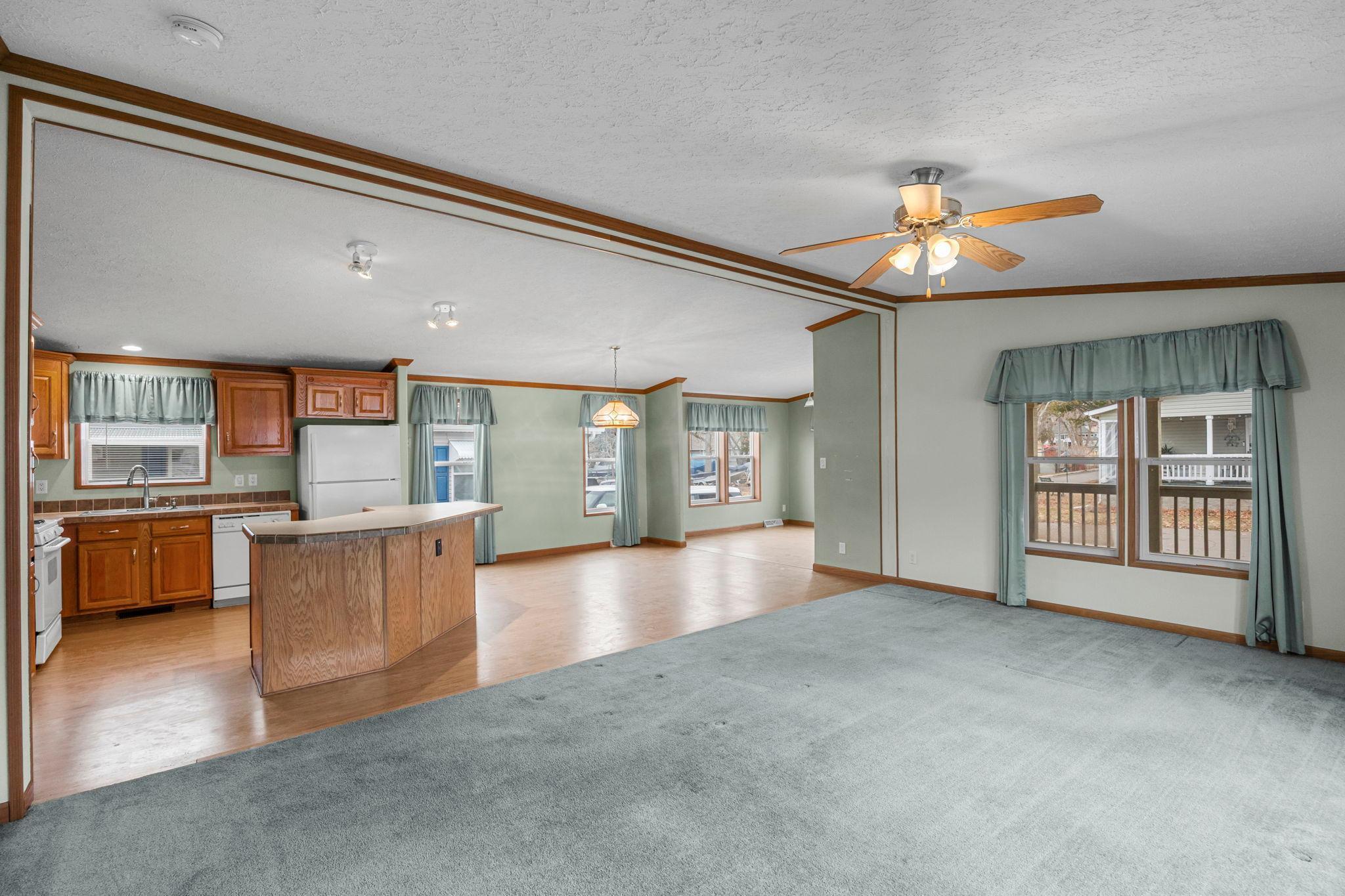 Homes for sale in Lindstrom, MN | 30160 Olinda Trl #118, Lindstrom, MN 55045 | MLS# 7028882