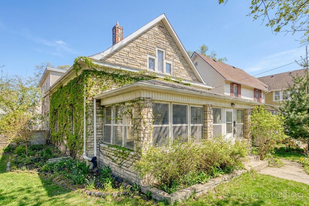 3rd image of 3917 Garfield Ave, Minneapolis, MN 55409 | MLS# 7029062
